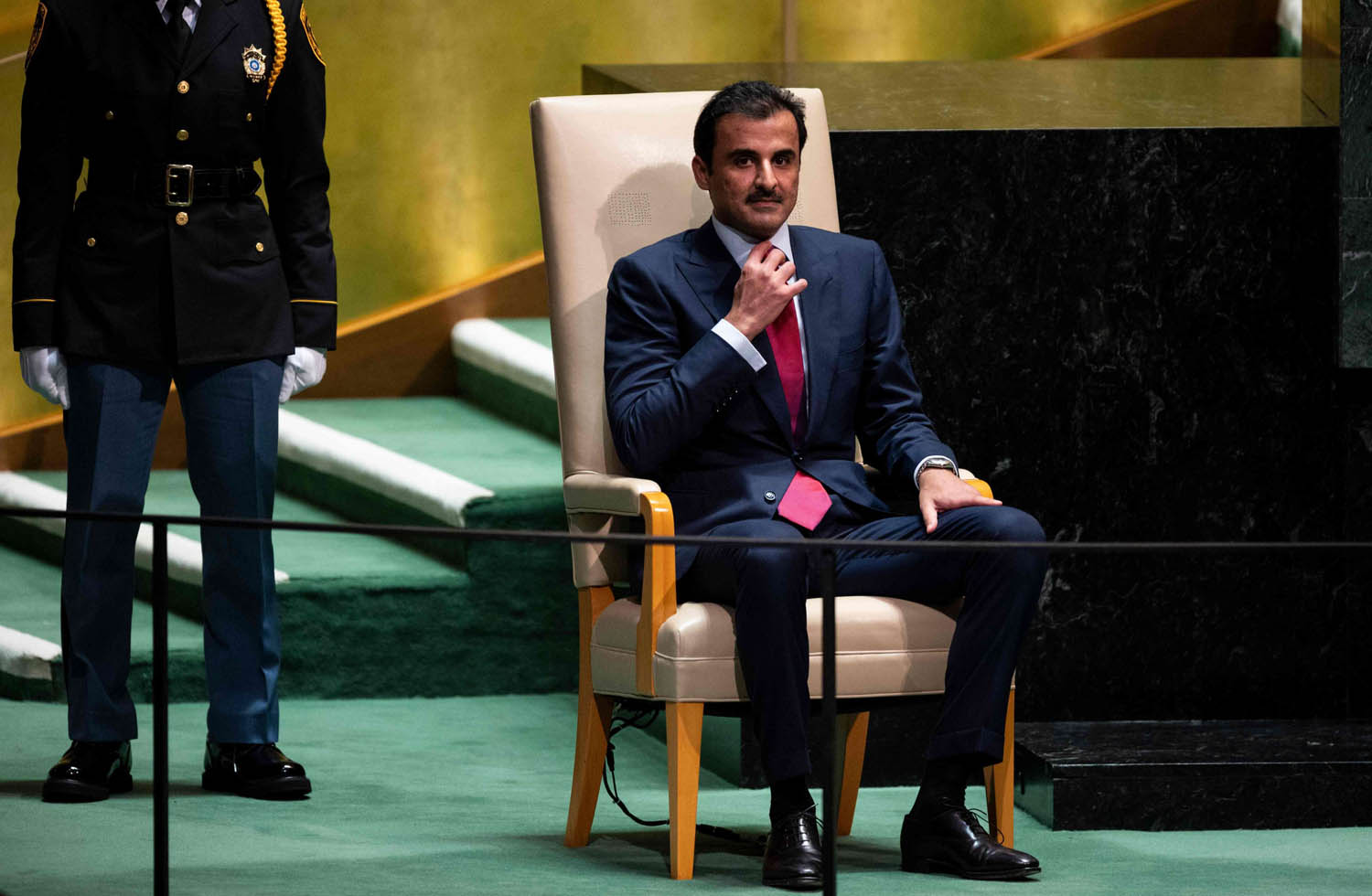 أمير قطر الشيخ تميم بن حمد يستعد لالقاء كلمته امام الجمعية العامة