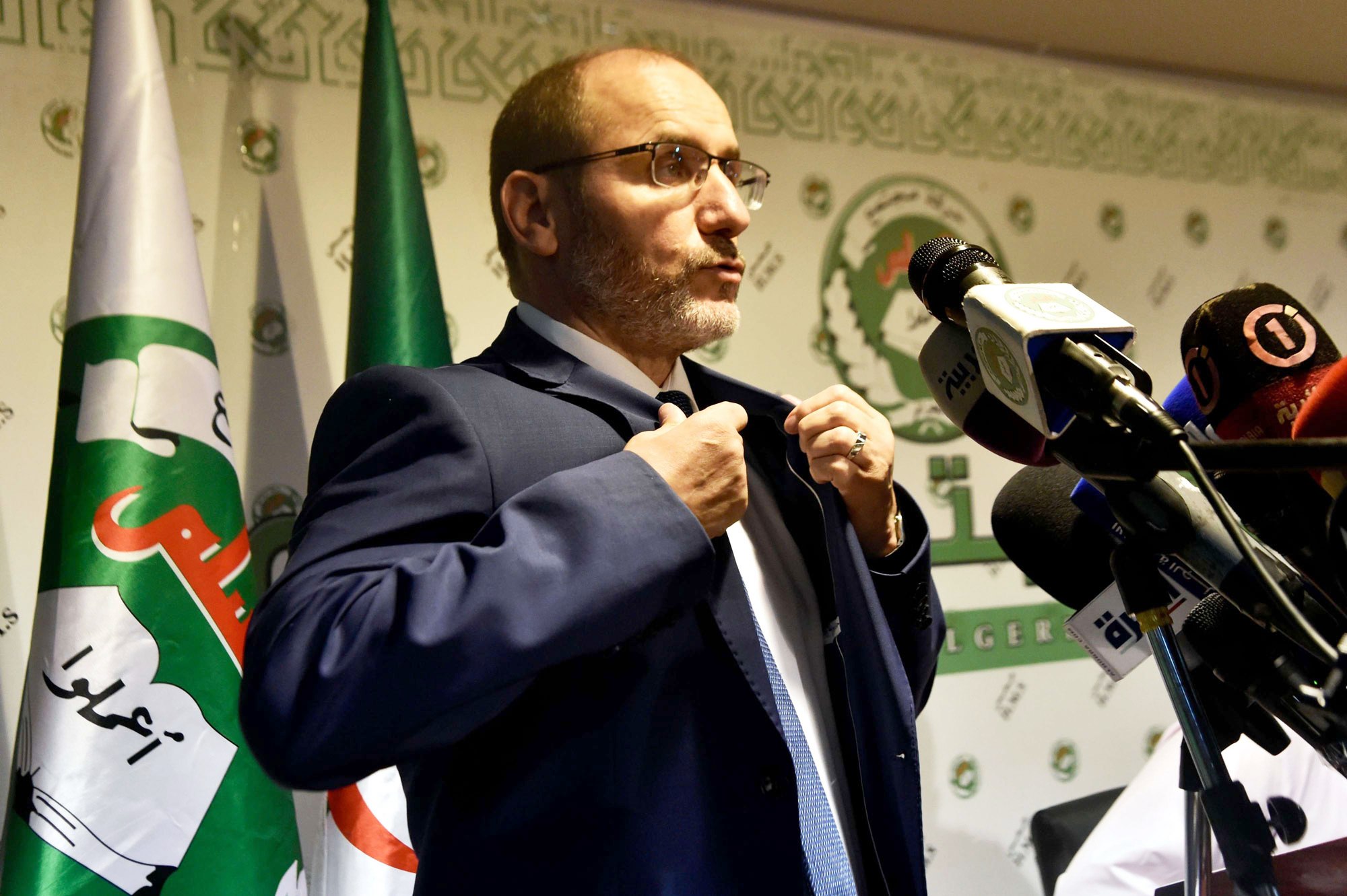 الأمين العام لحزب حركة مجتمع السلم عبدالرزاق مقري يعلن عدم المشاركة في السباق الرئاسي