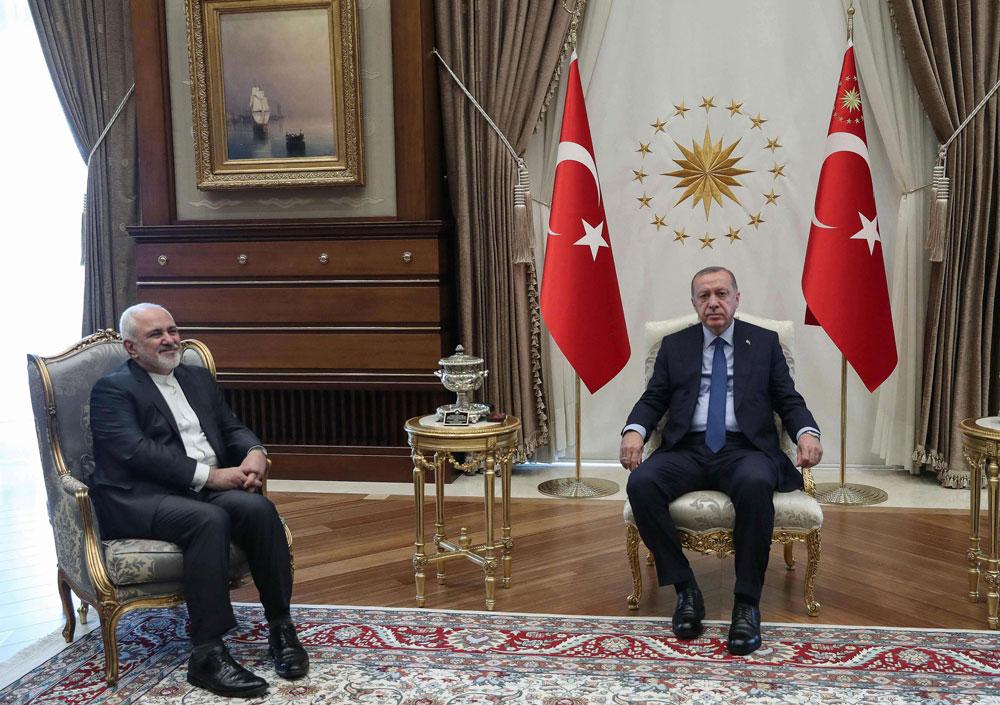 الرئيس التركي رجب طيب اردوغان يستقبل وزير الخارجية الايراني جواد ظريف