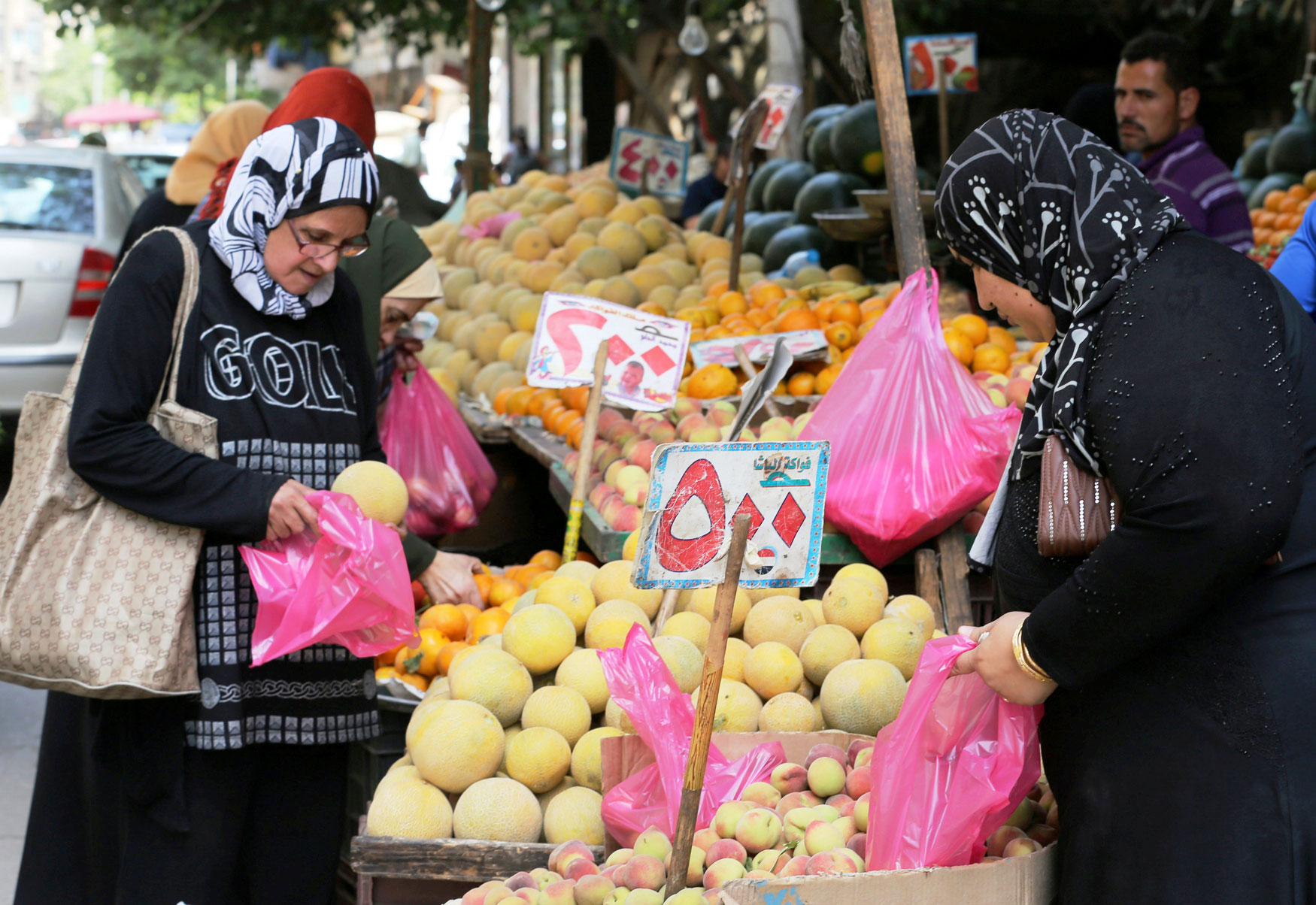 تراجع وتيرة ارتفاع الأسعار بالأسواق المصرية