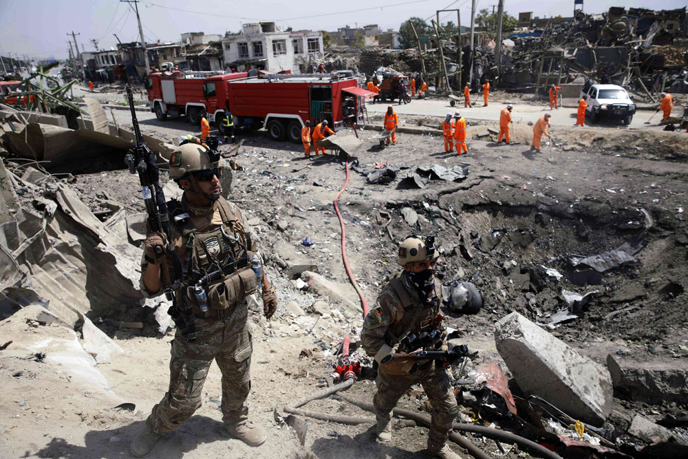 أفغانستان تشهد موجة عنف بالتزامن مع جهود لكسر جمود عملية السلام