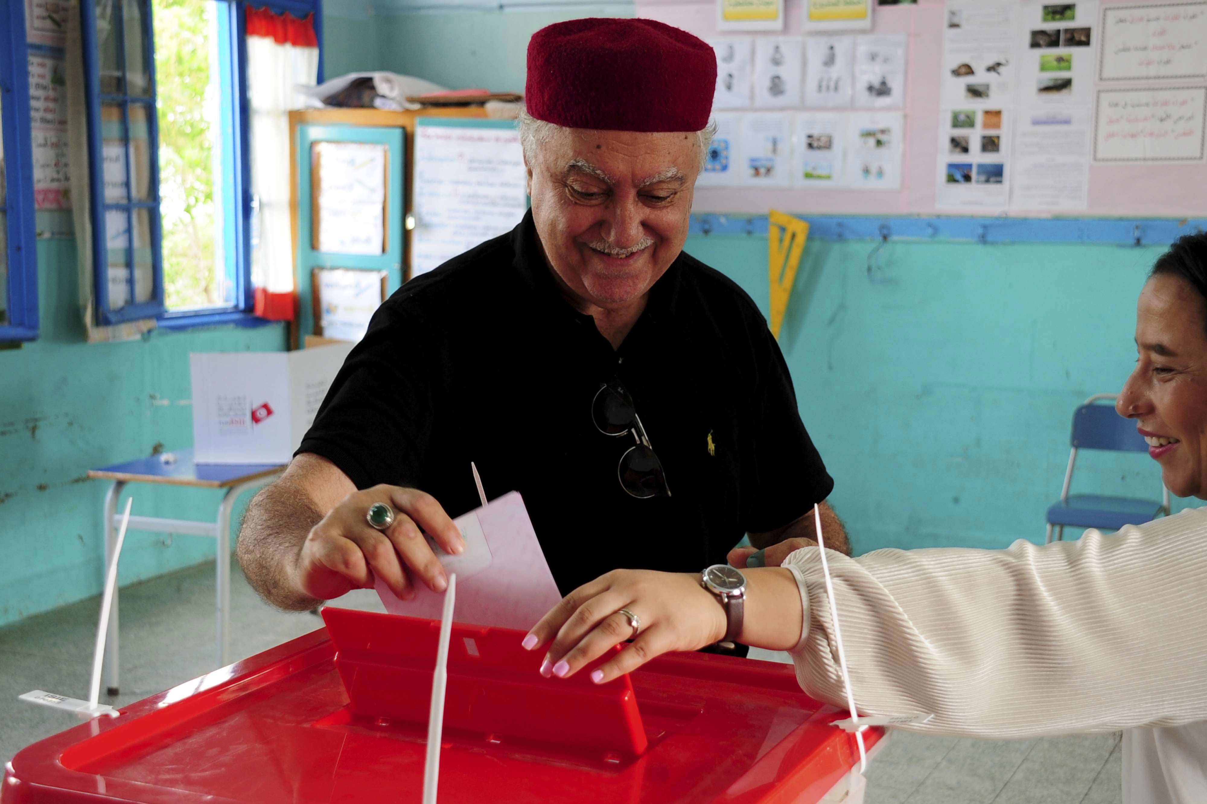 انتخابات ستساهم في تشكيل مشهد سياسي جديد في تونس