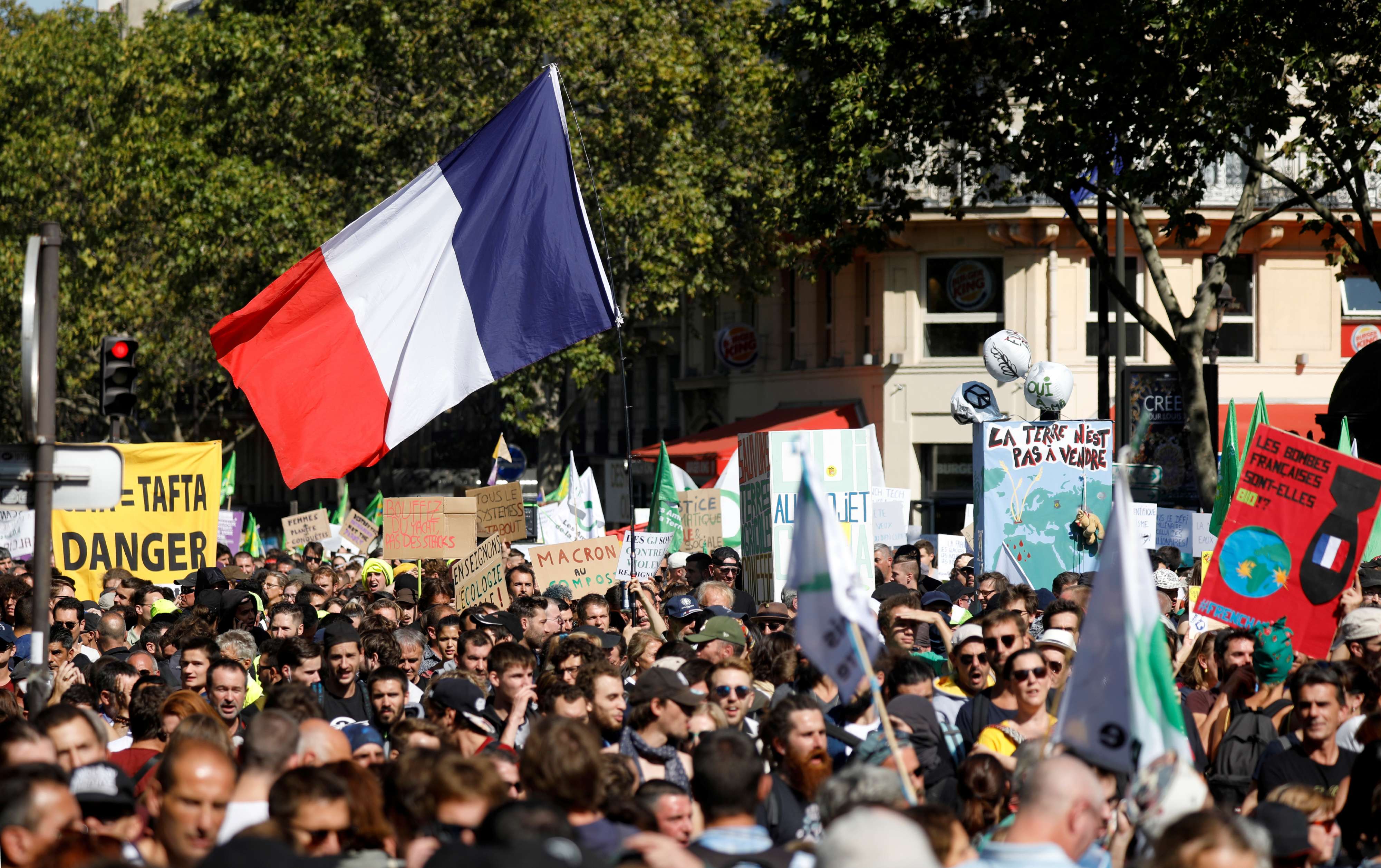 مظاهرة مناهضة للاحترار في فرنسا