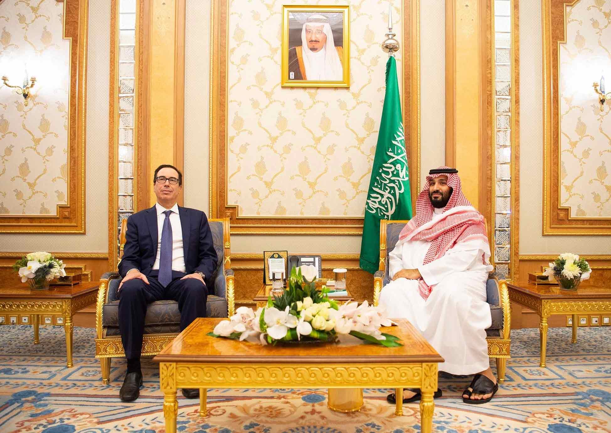 وزير الخزانة الأميركي مع ولي العهد السعودي 