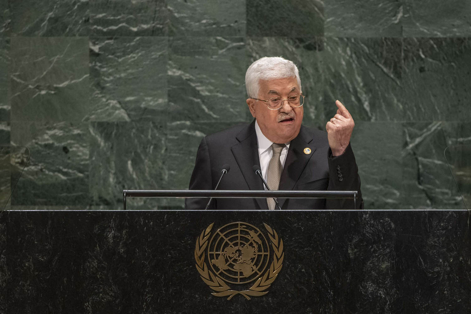 الرئيس الفلسطيني محمود عباس يلقي خطابا في الجمعية العامة للأمم المتحدة