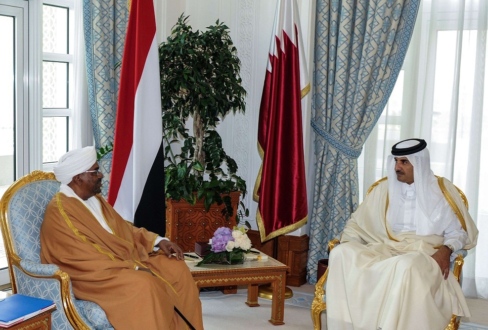 قطر حاولت توحيد أحزاب اسلامية موالية للبشير لاعادة احياء المشروع الاخواني