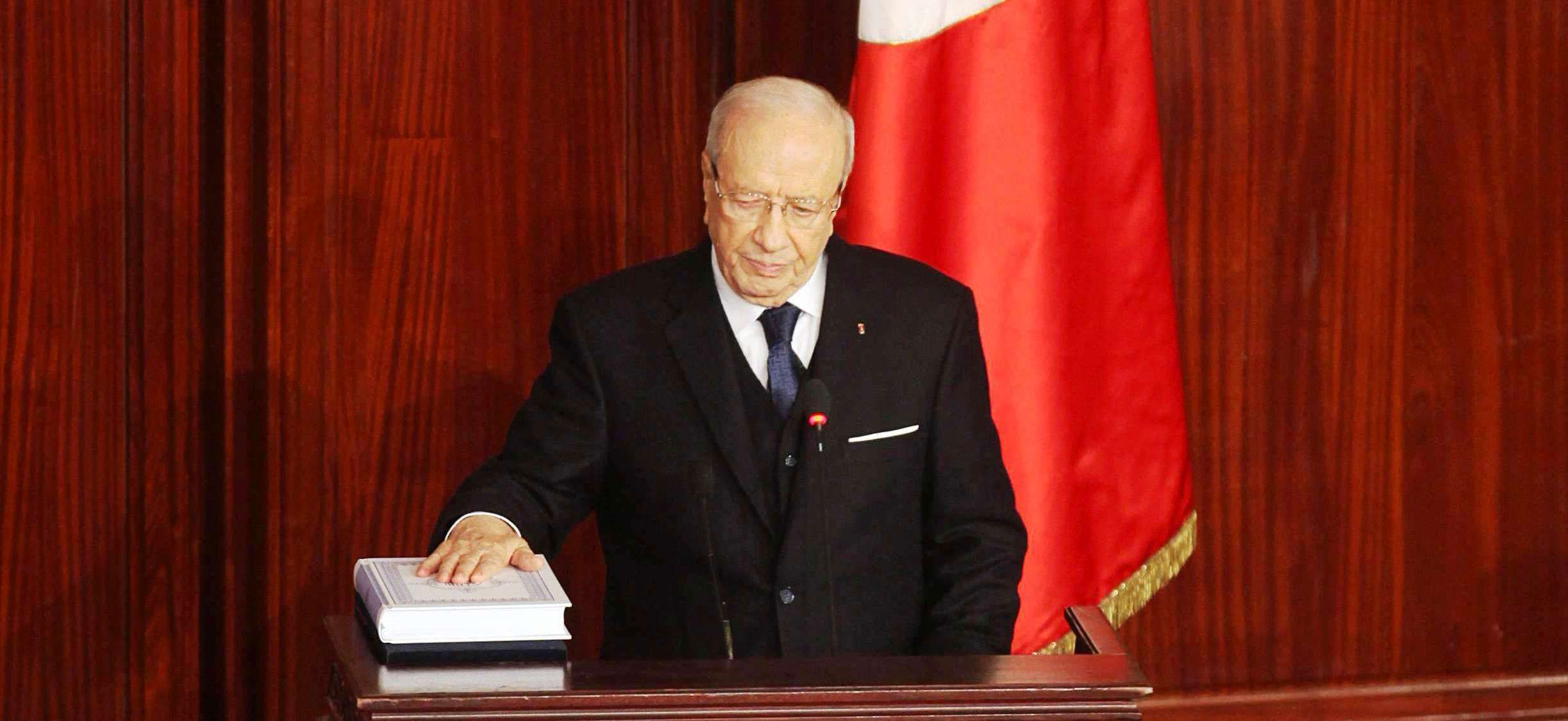 الرئيس التونسي الراحل نجح في كبح جموح النهضة للهيمنة على الحكم وأحدث توازنات سياسية في ظرف حساس