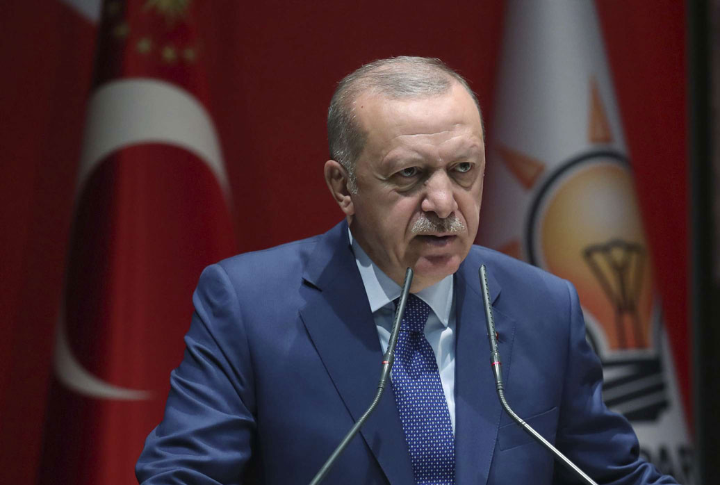 أردوغان استخدم ورقة اللاجئين السوريين في ابتزاز الشركاء الأوروبيين والمزايدة على خضومه السياسيين