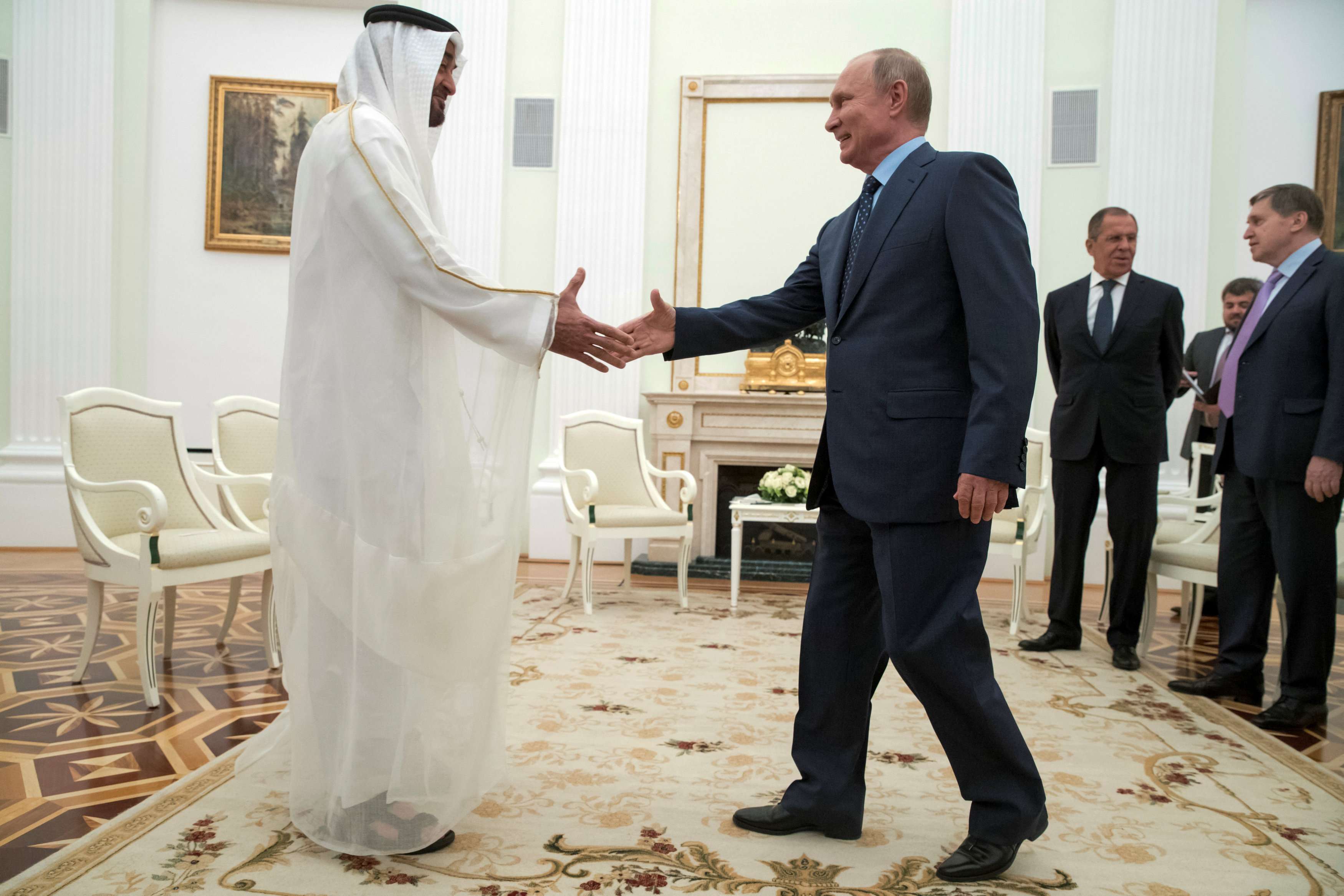 علاقات وثيقة بين أبوظبي وموسكو