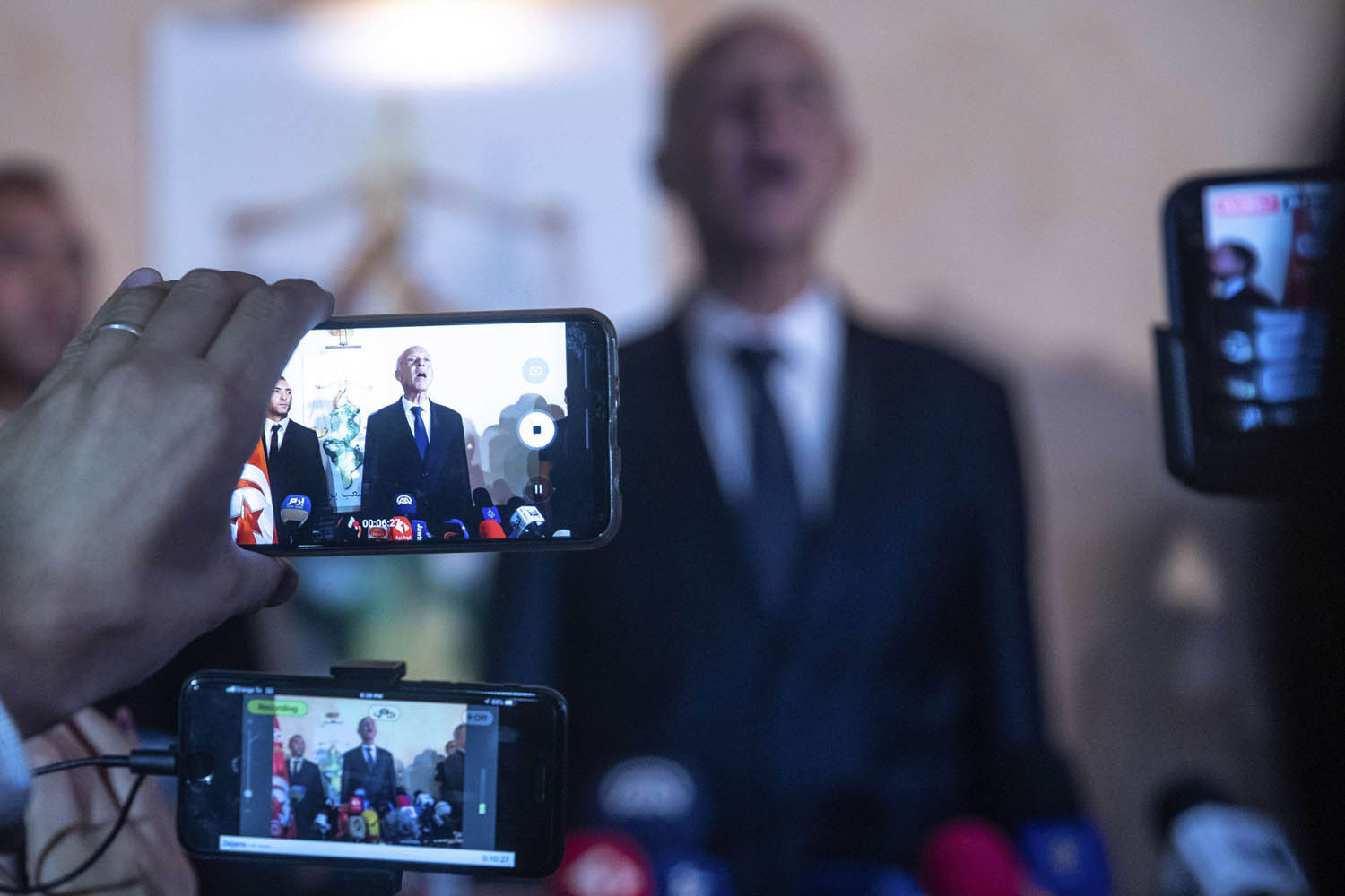 الرئيس التونسي المنتخب قيس سعيد يعلن فوزه بالانتخابات