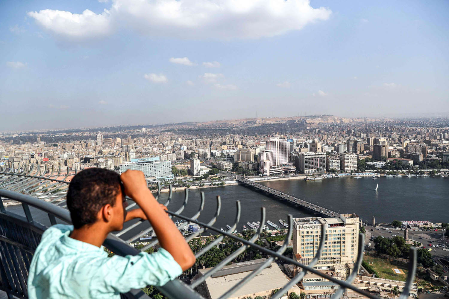 منظر من برج القاهرة لنهر النيل