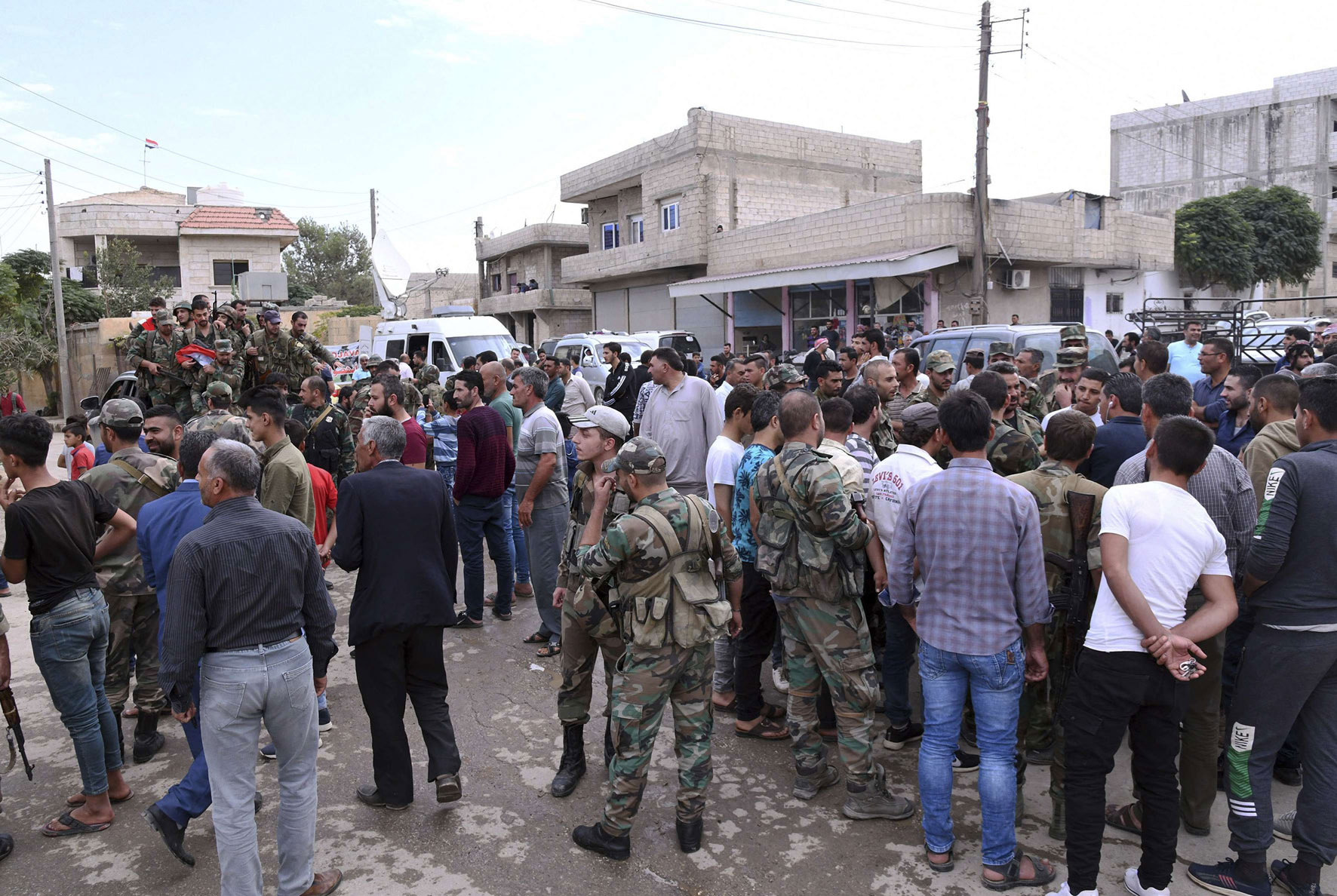 وحدات من الجيش السوري تسيطر على منبج ومناطق انسحب منها القوات الأميركية