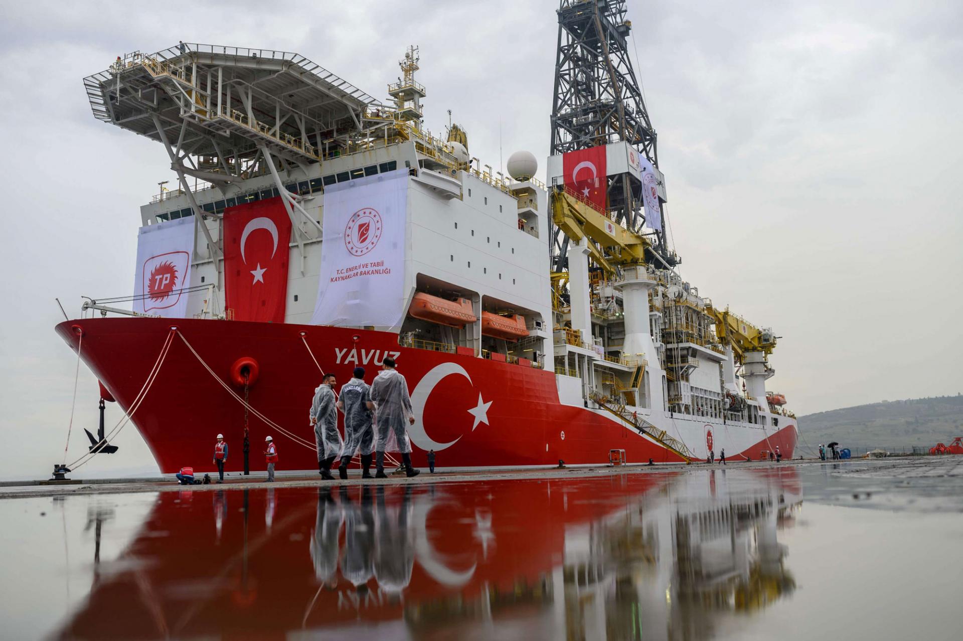 سفينة تنقيب تركية
