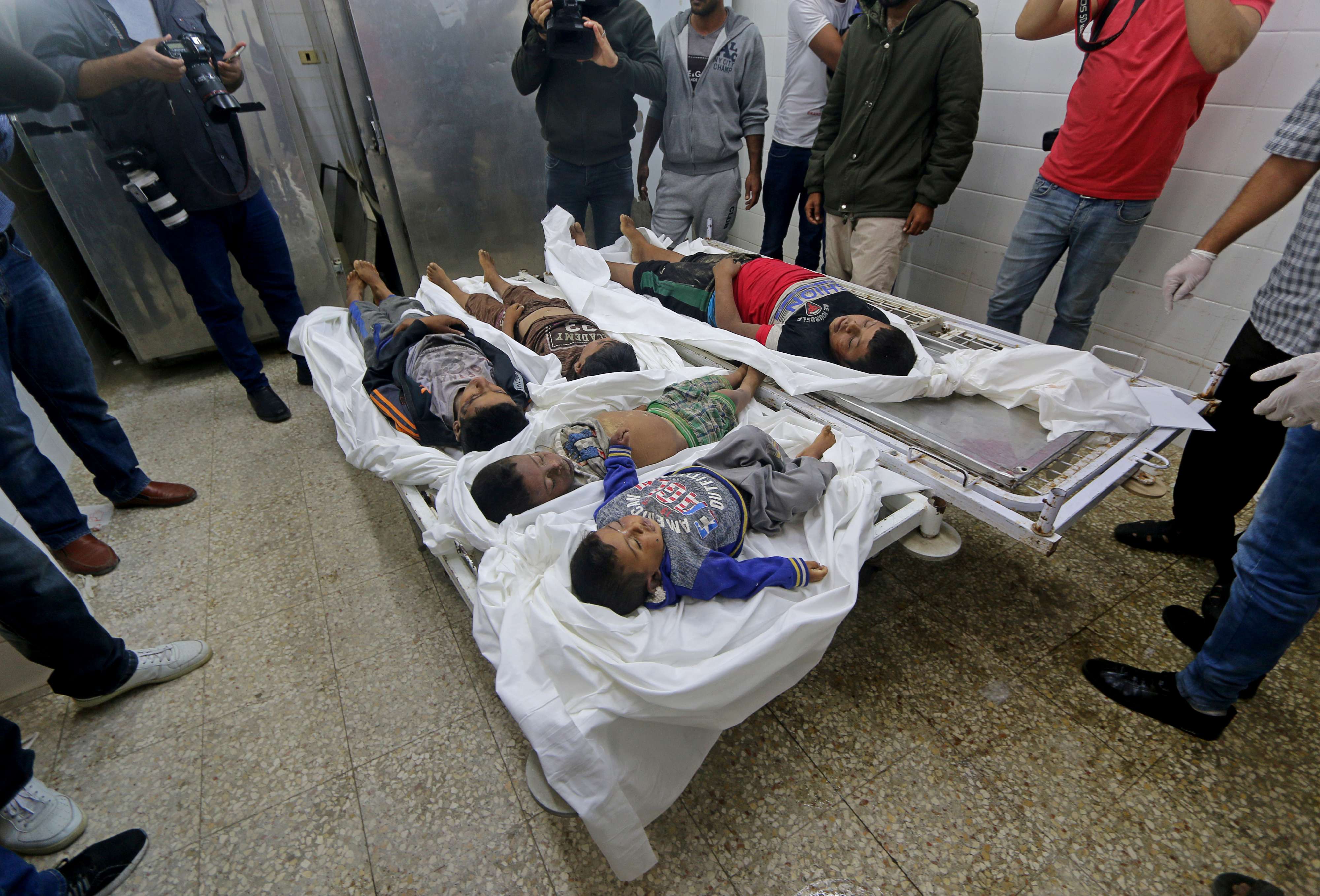 مقتل فلسطينيين في غزة
