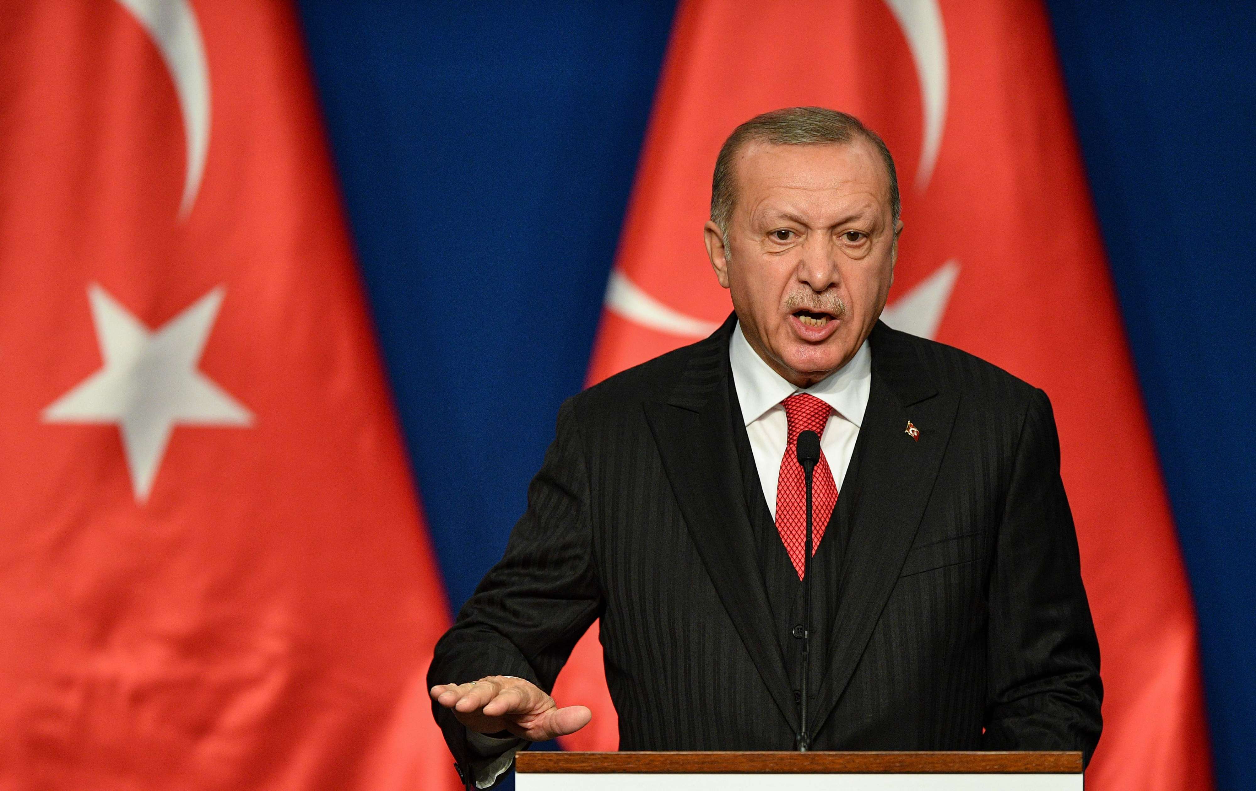 أردوغان يشرع في تنفيذ نواياه المبيتة من العملية العسكرية في سوريا
