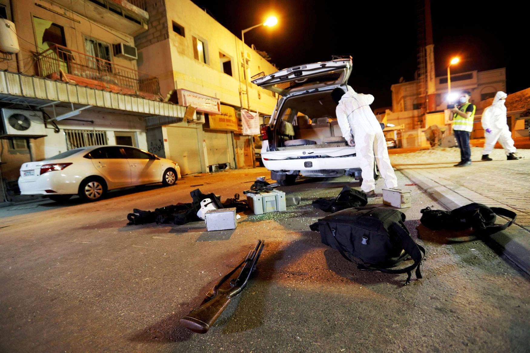 قوات الامن البحرينية تضبط اسلحة اثر احباط احد المخططات الارهابية