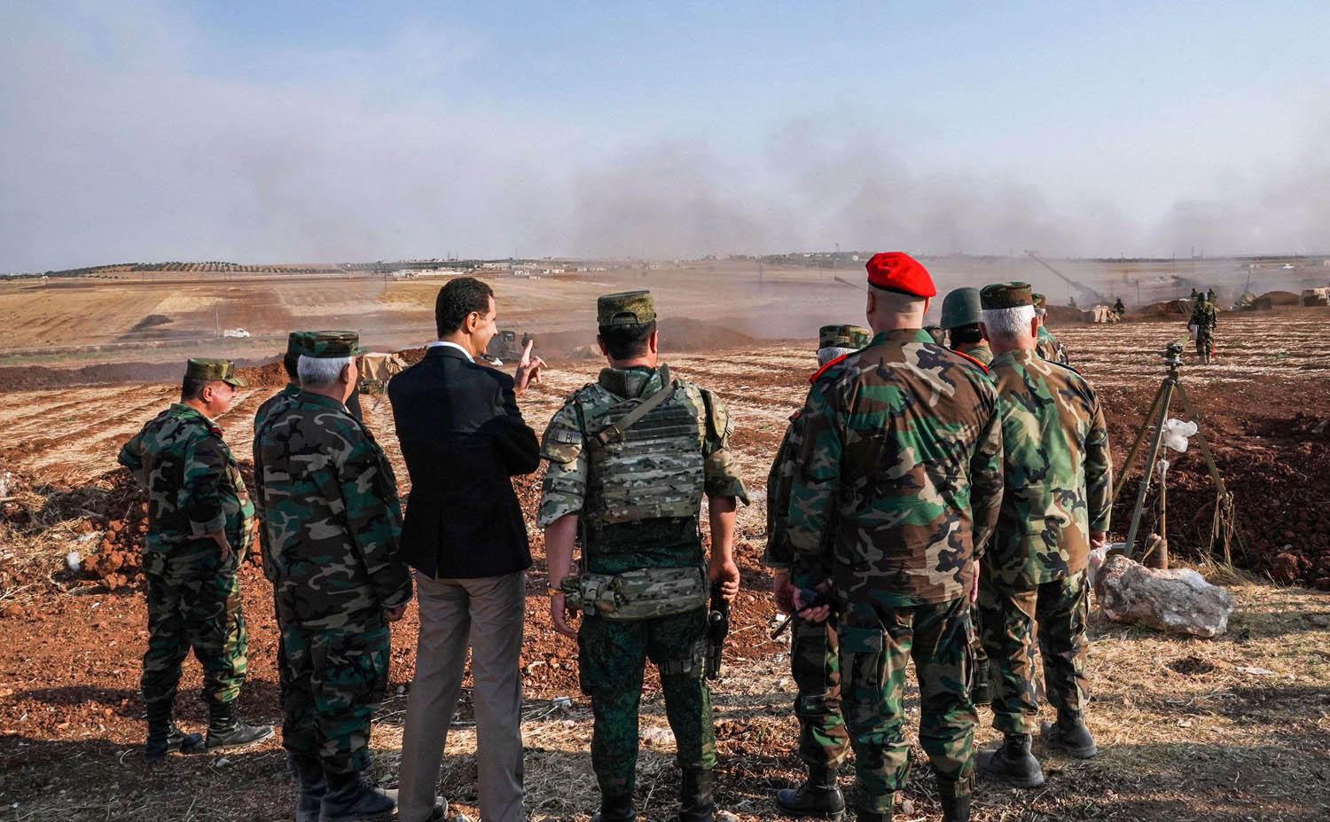 الرئيس السوري بشار الأسد يزور جبهة ادلب