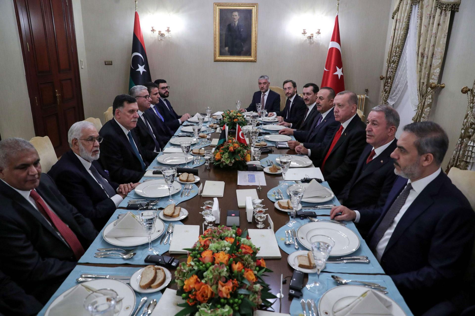اتفاقية يسعى من ورائها الاتراك الى دعم نفوذهم في ليبيا وشرق المتوسط