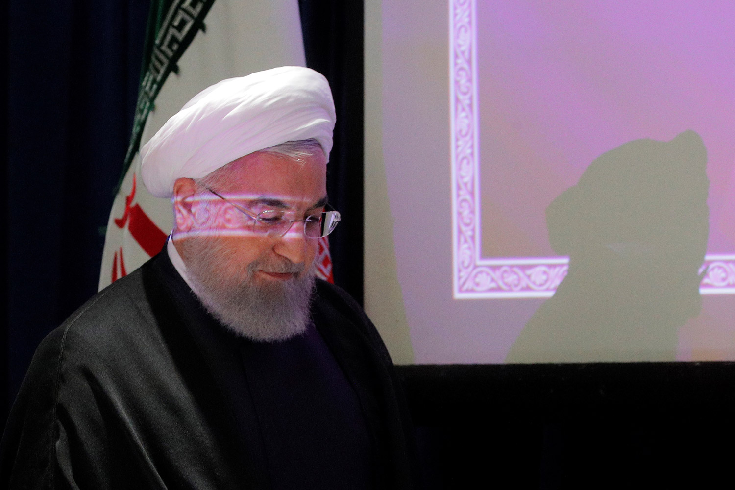 الخطاب المزدوج سياسة إيران بين الخفاء والعلن
