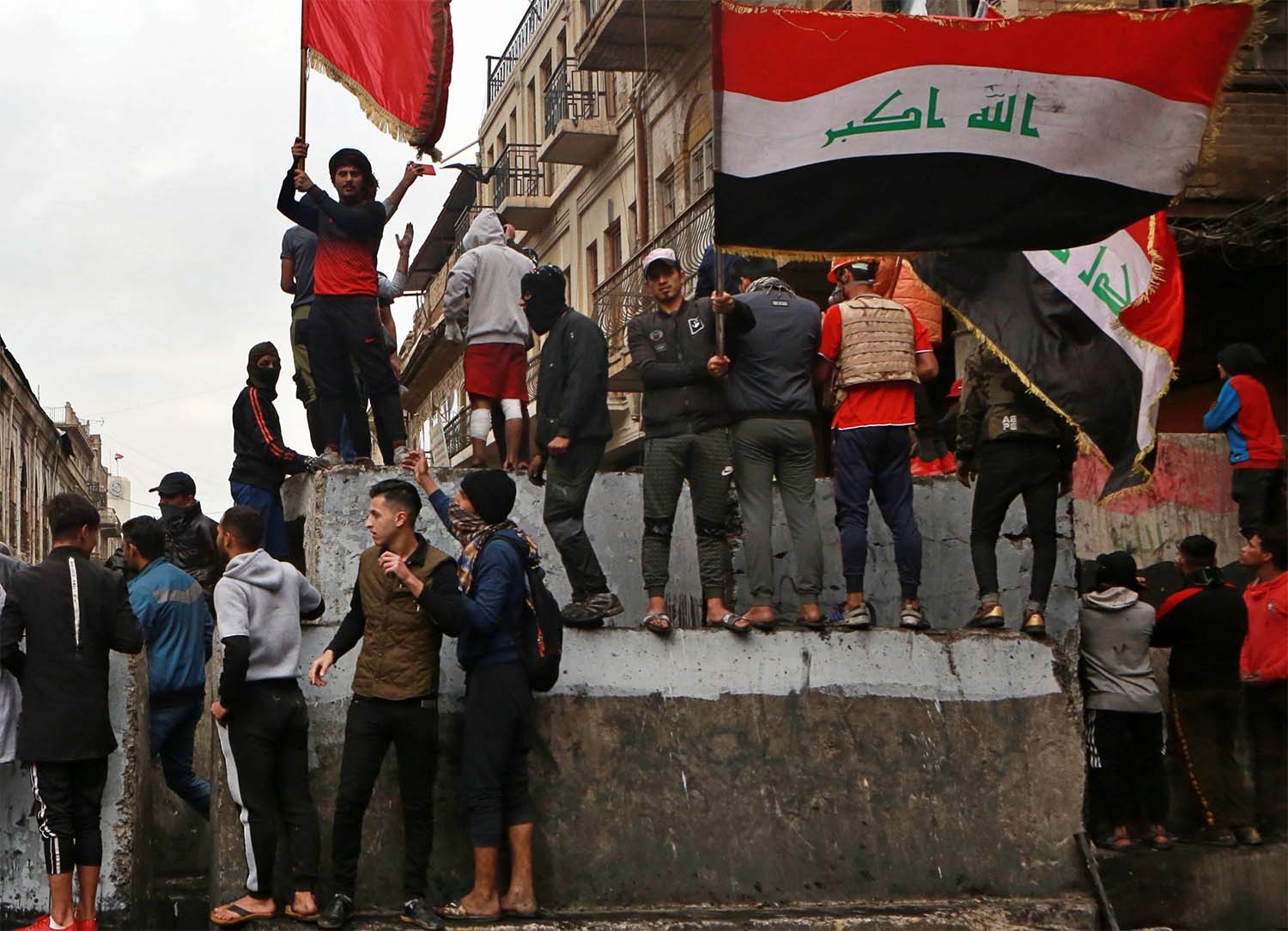 Anti-government protest continue across Iraq despite bloody crackdown