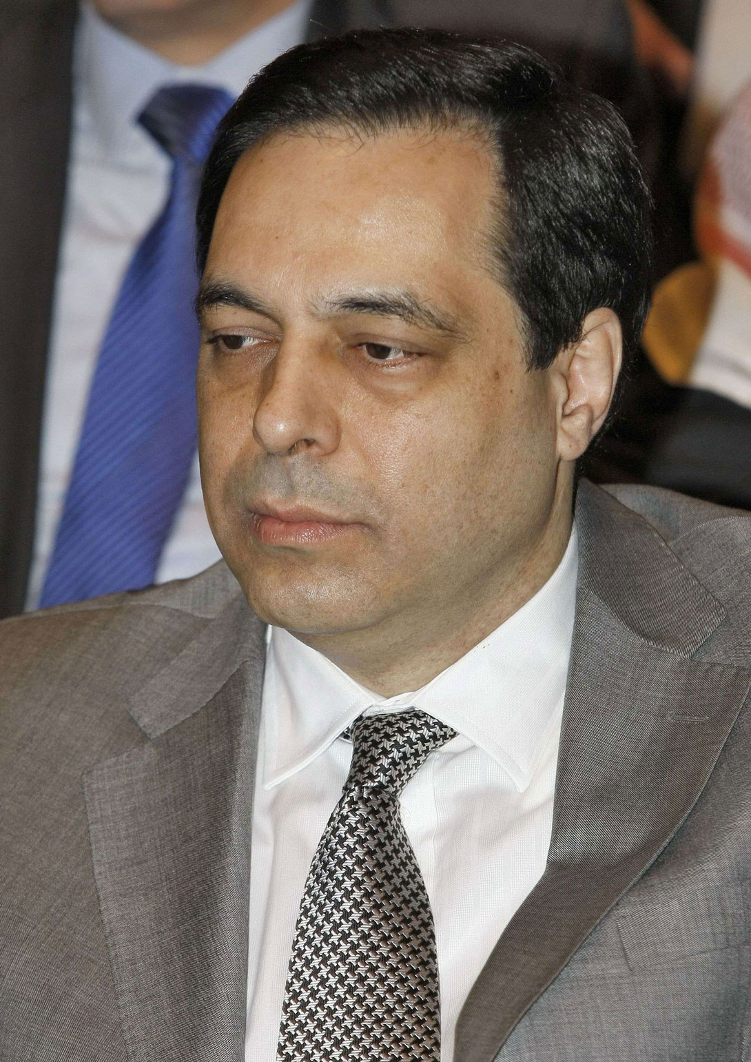 ملفات ثقيلة تنتظر رئيس الوزراء اللبناني المكلف حسان دياب