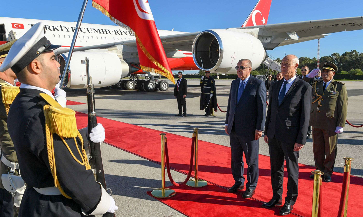 زيارة أردوغان لتونس أثارت جدلا سجالات سياسية بسبب عزم تركيا التدخل عسكريا في ليبيا