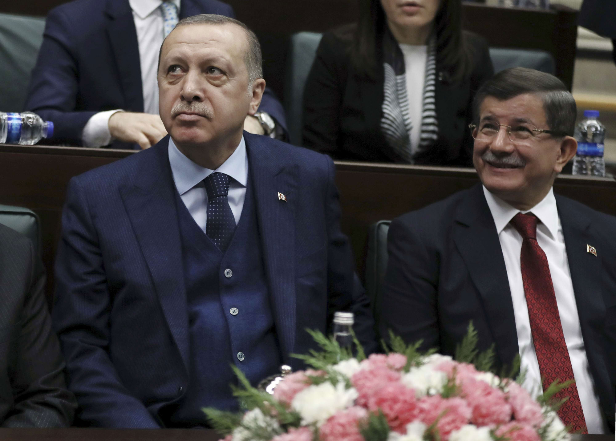 داود أغلو وأردوغان من حليفين إلى خصمين