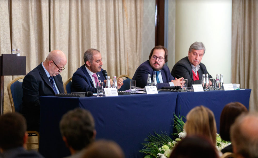 علاقة تقوم على الاحترام المتبادل