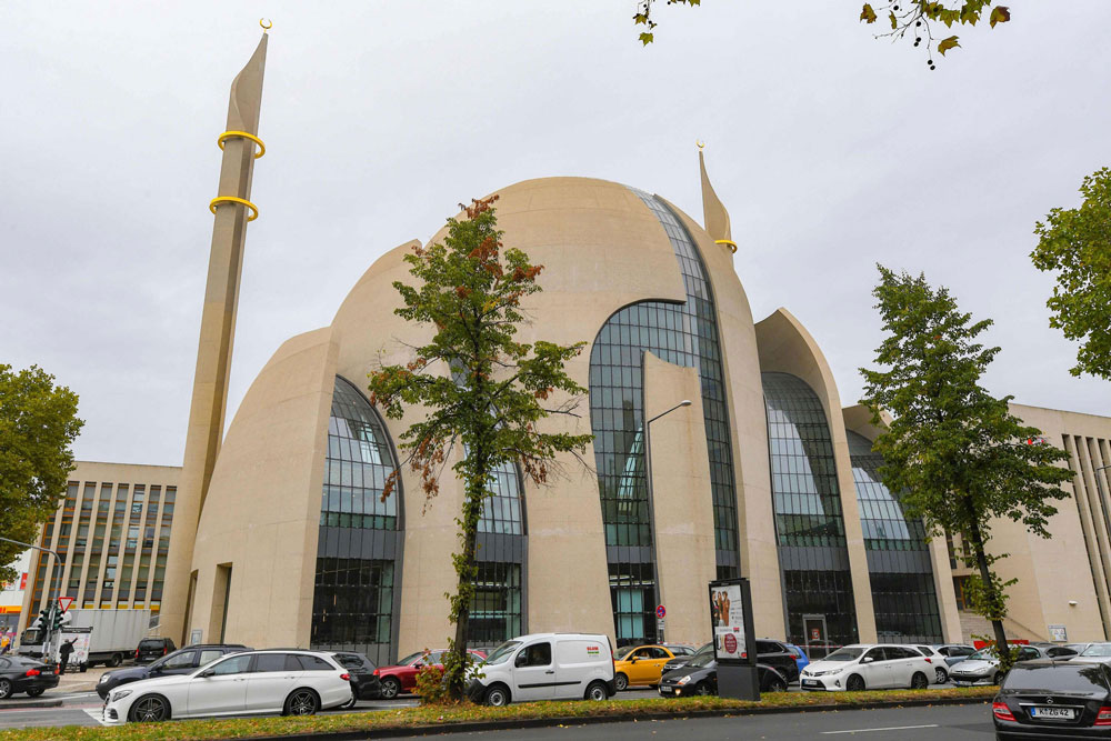  مسجد كولونيا المركزي الذي تديره المنظمة الألمانية 'ديتيب'