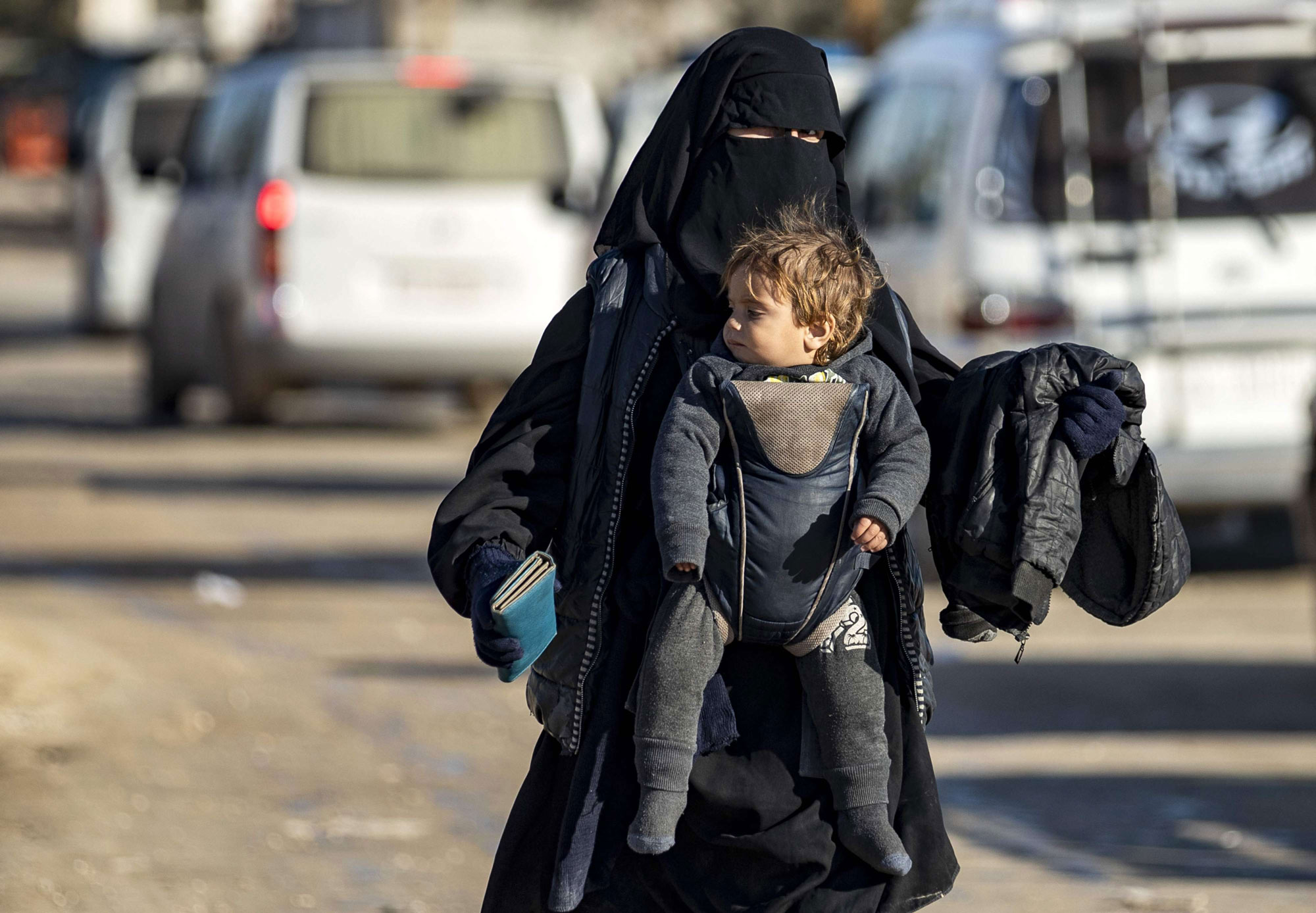 زوجات الجهاديين الأجانب