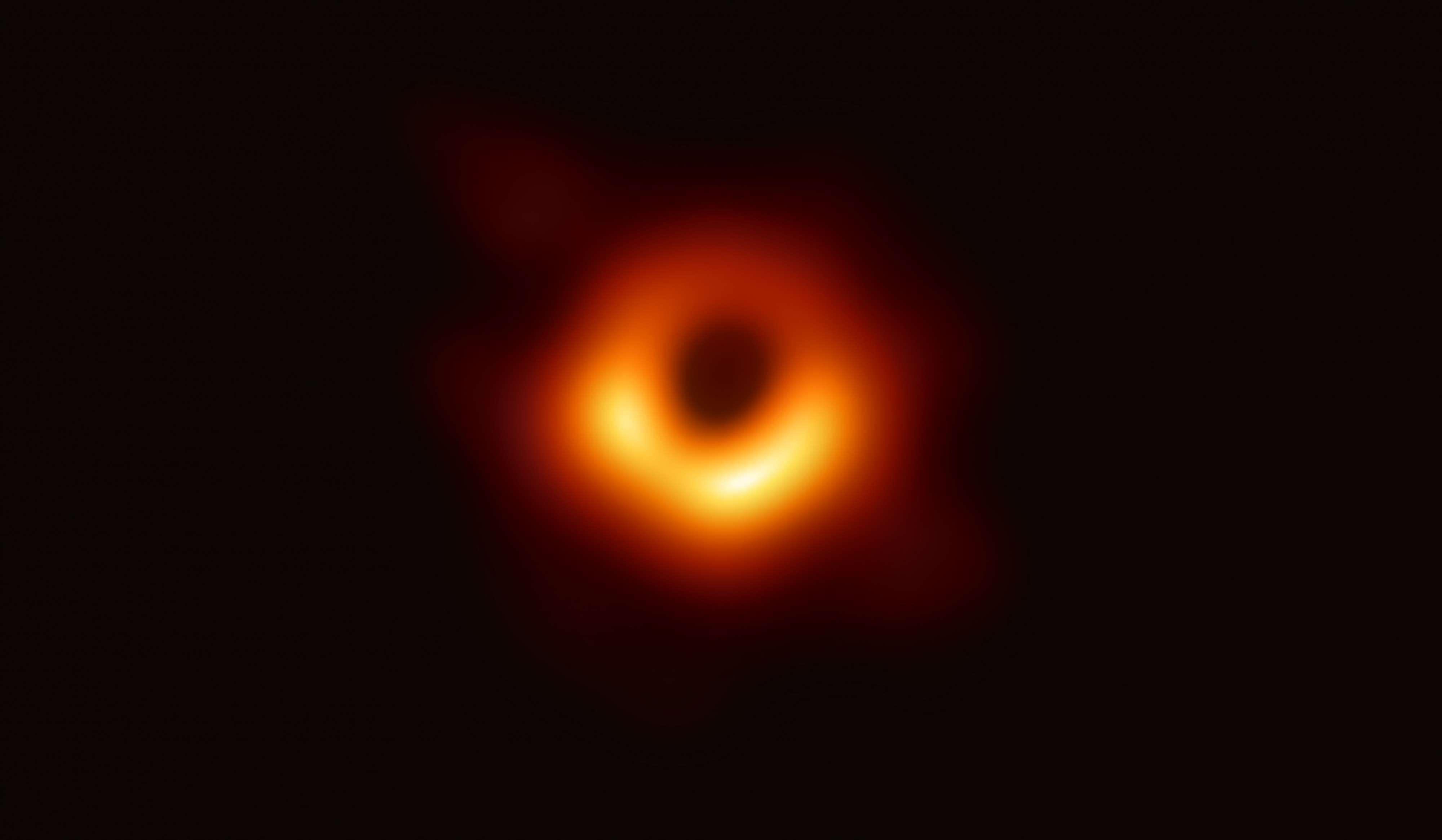 أول ثقب أسود تم تصويره