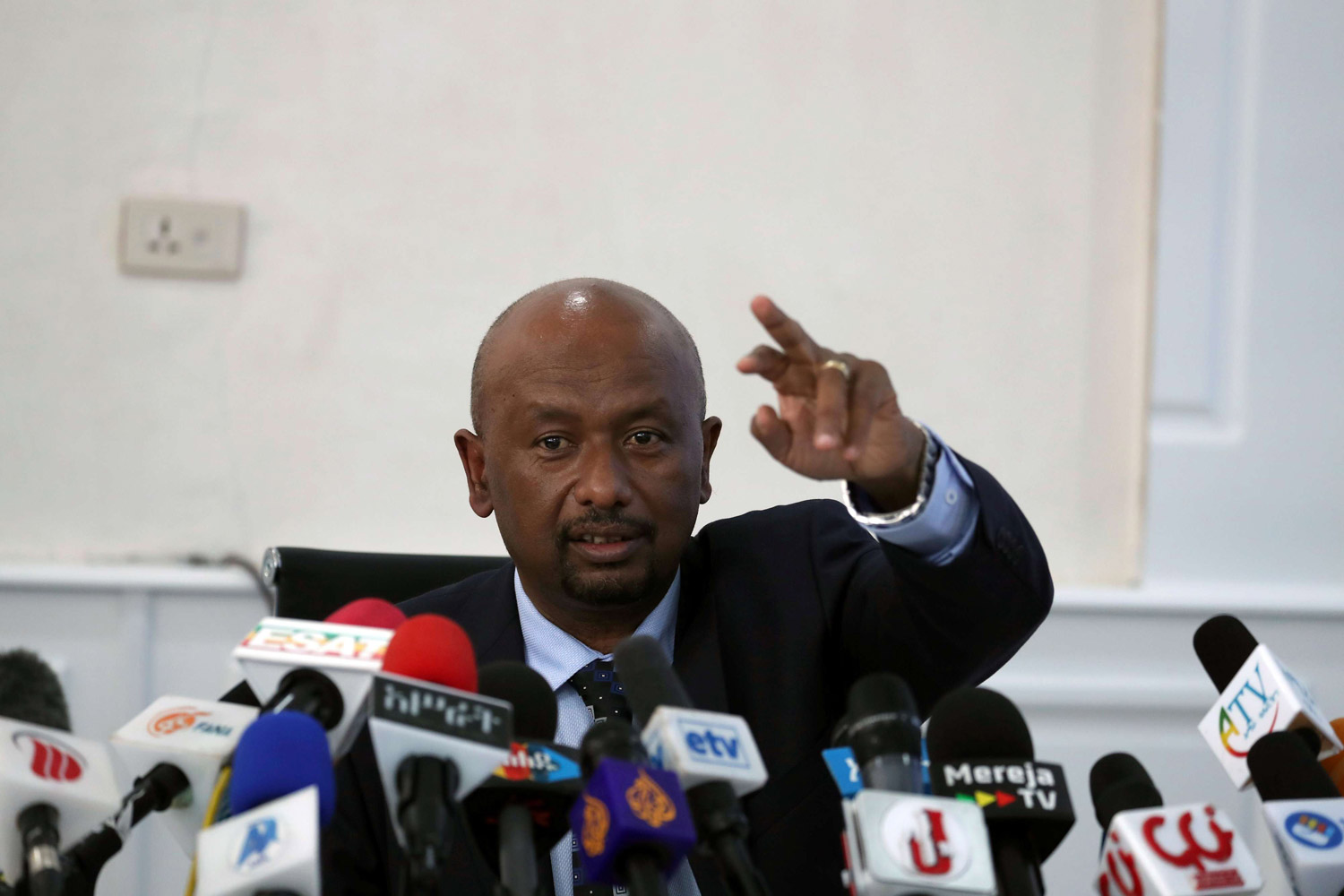 وزير المياه والري والطاقة الإثيوبي يطلب مهلة للملمة أديس أبابا بيتها الداخلي 