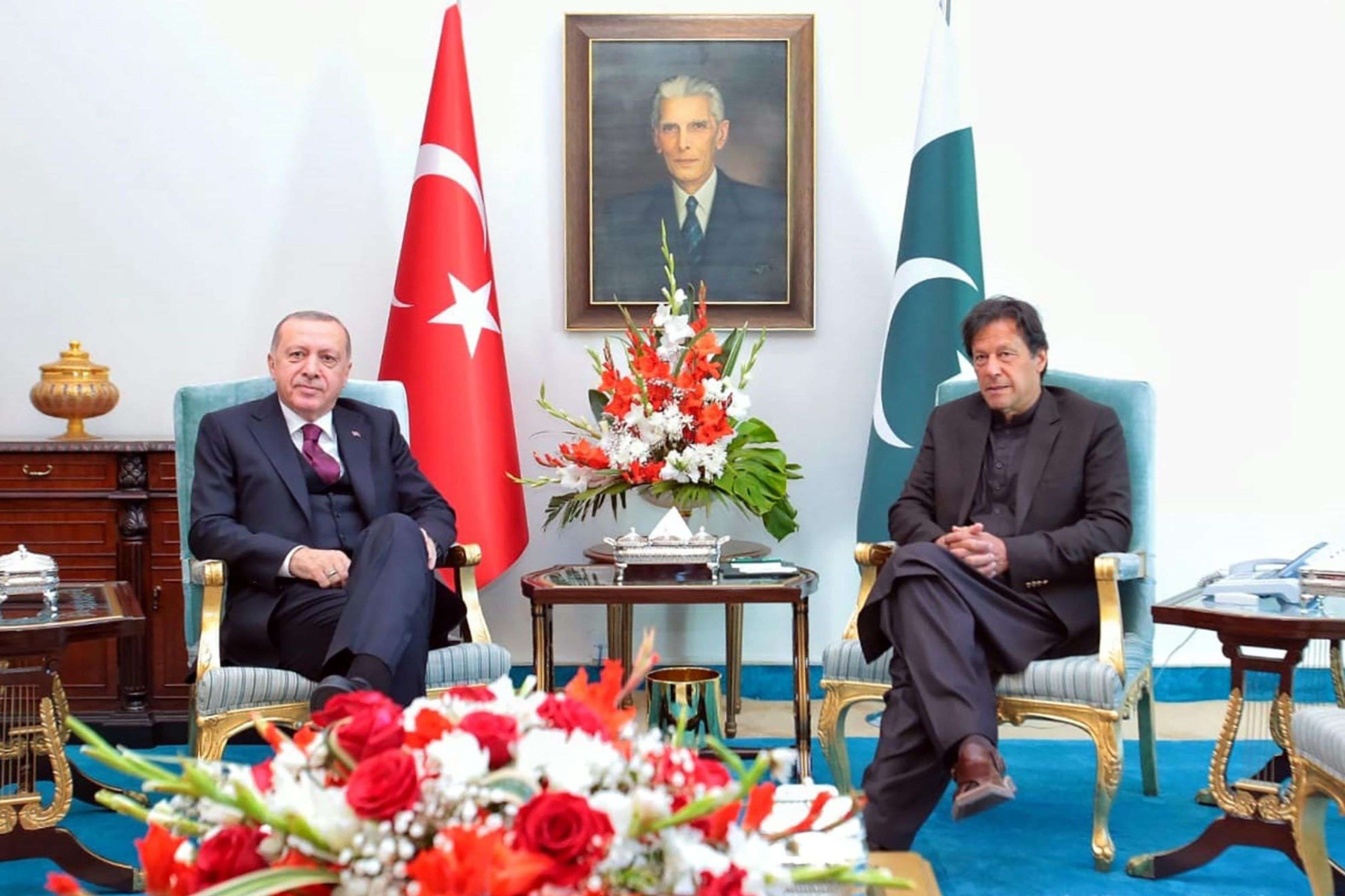 أردوغان يستثمر في أزمات باكستان لاستقطابها للمحور التركي القطري