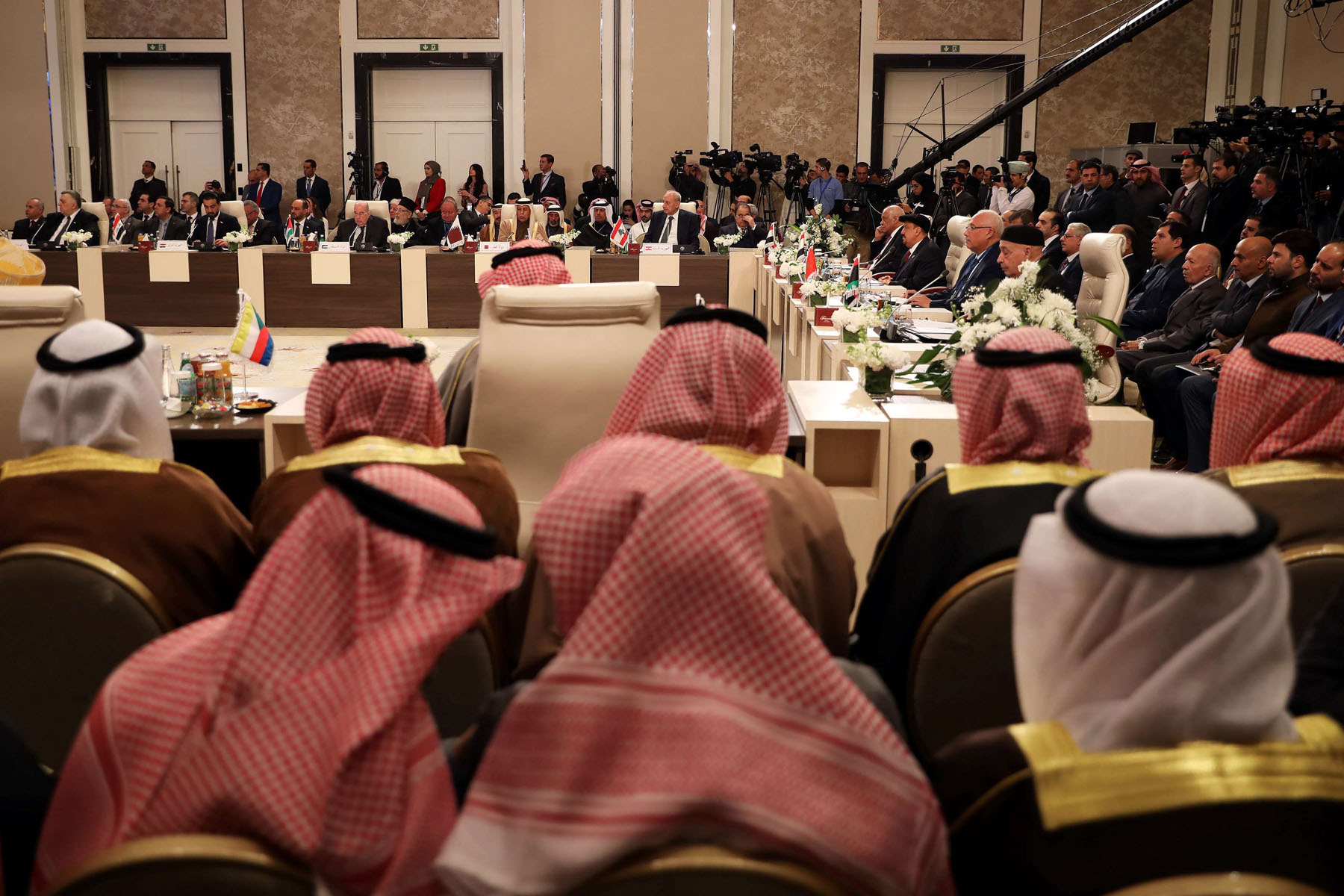 16 رئيس برلمان عربي يشارك في الاجتماع الطارئ