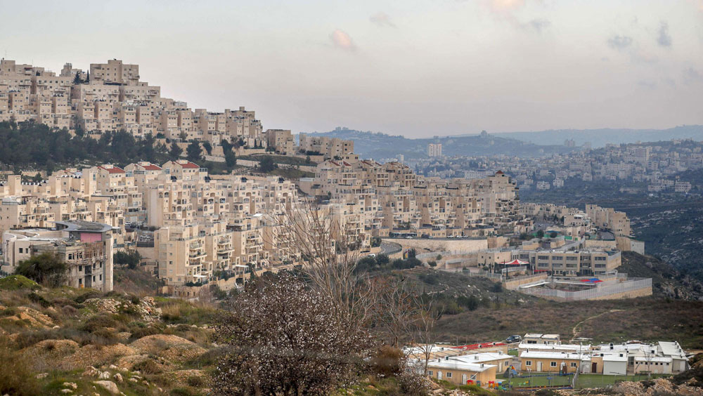 نتنياهو يريد توسيع مستوطنة بنيت على جبل أبوغنيم