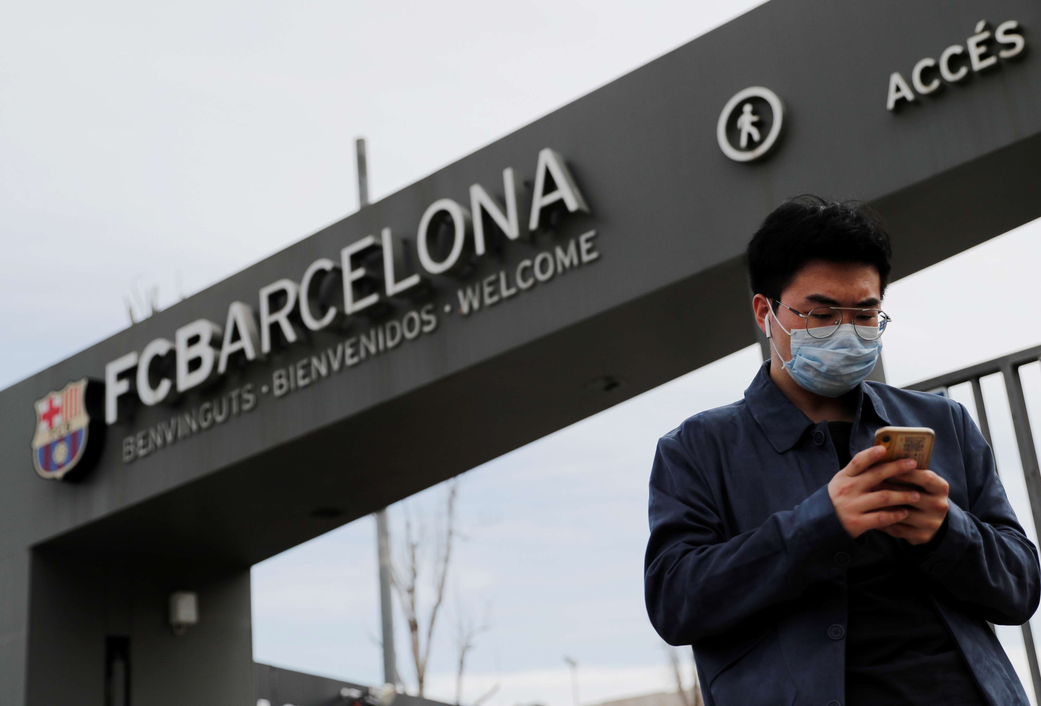 برشلونة يثق في تخطيه الأزمة
