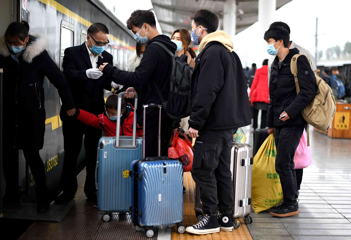 مدربون ولاعبون أجانب عاجزون عن العودة للصين بسبب قيود حظر السفر والتنقل حول العالم