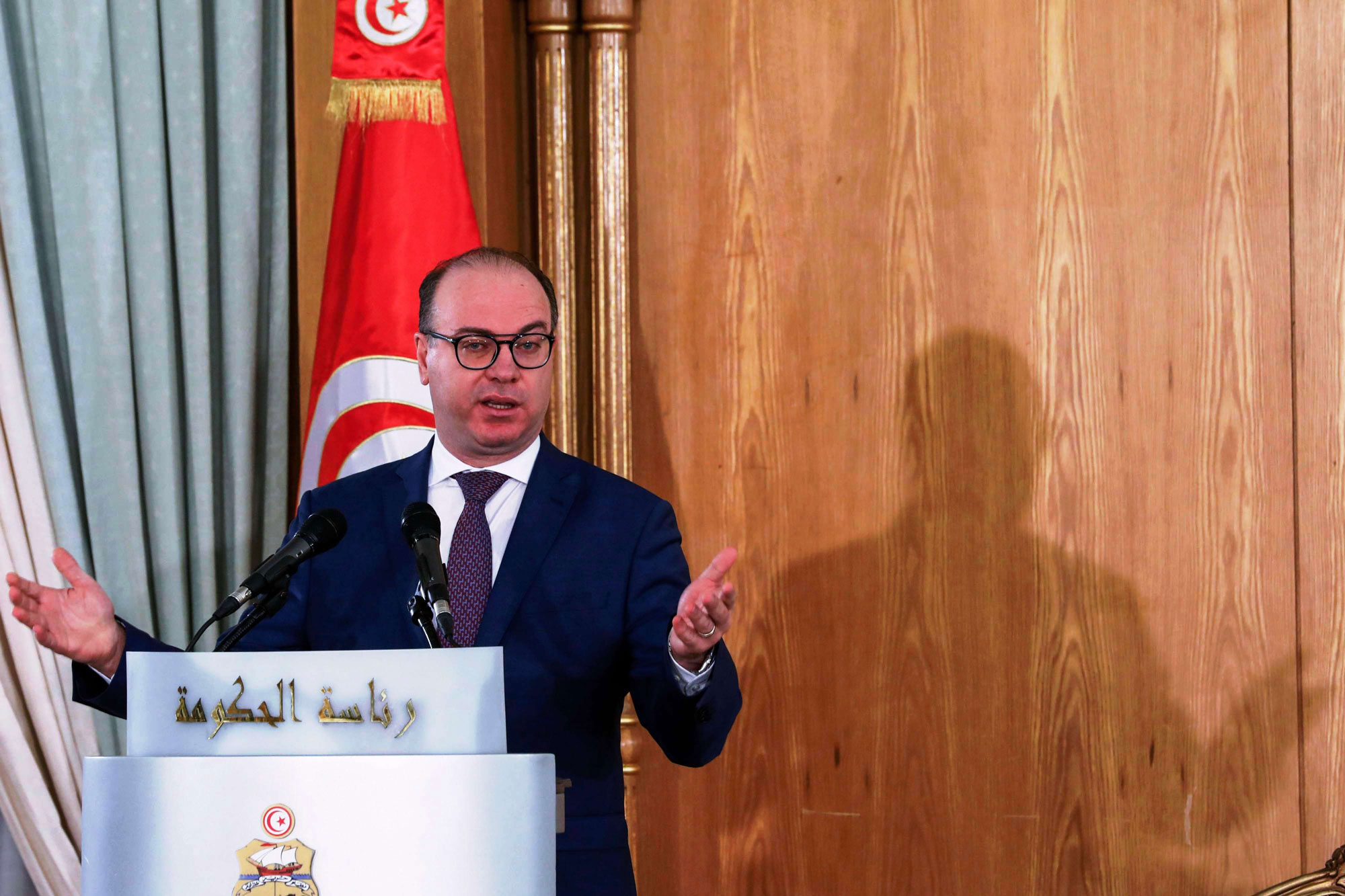 الفخفاخ يحذر من انعكاسات كورونا على الاقتصاد التونسي