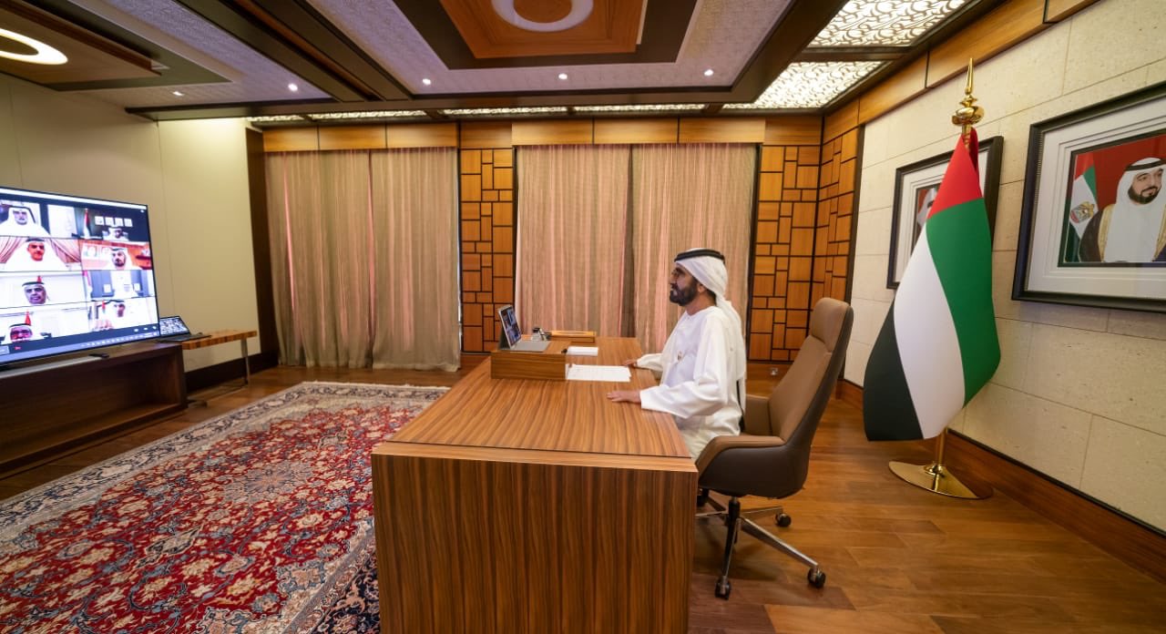 الشيخ محمد بن راشد ال مكتوم عقد جلسة لمجلس الوزراء عن بعد