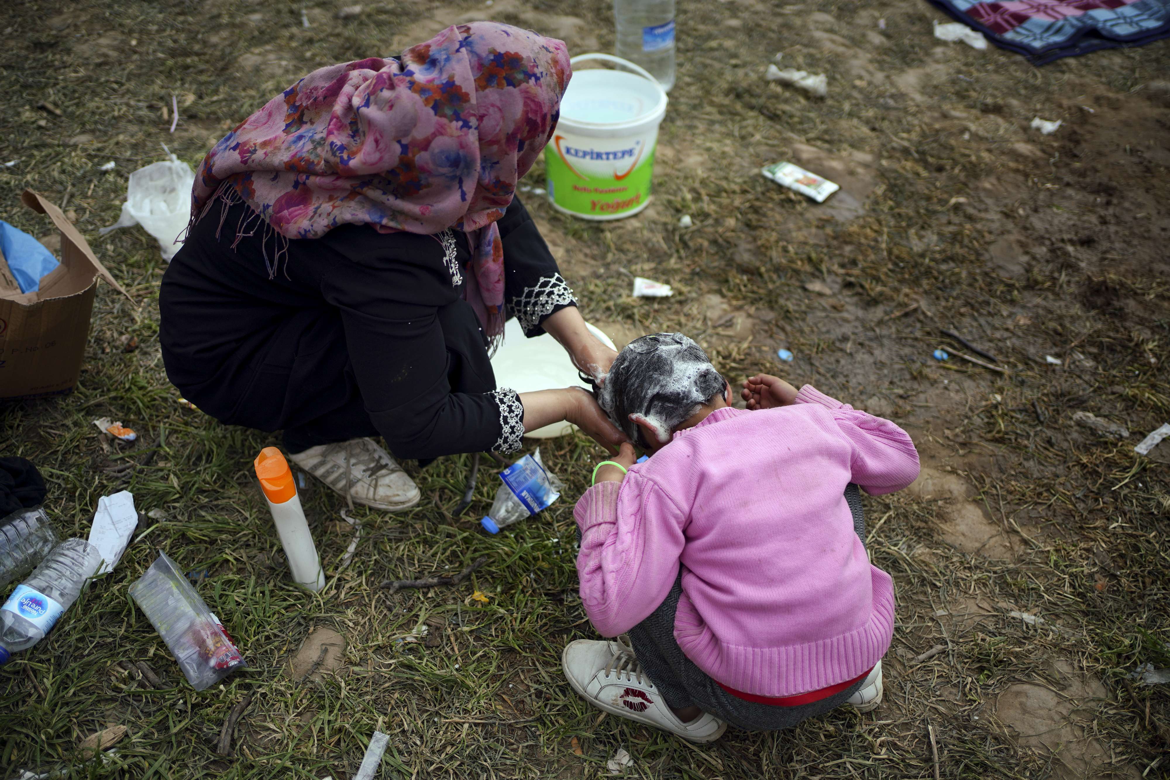 وضعية انسانية مزرية لللاجئين تتحمل السلطات التركية المسؤولية في تعميقها