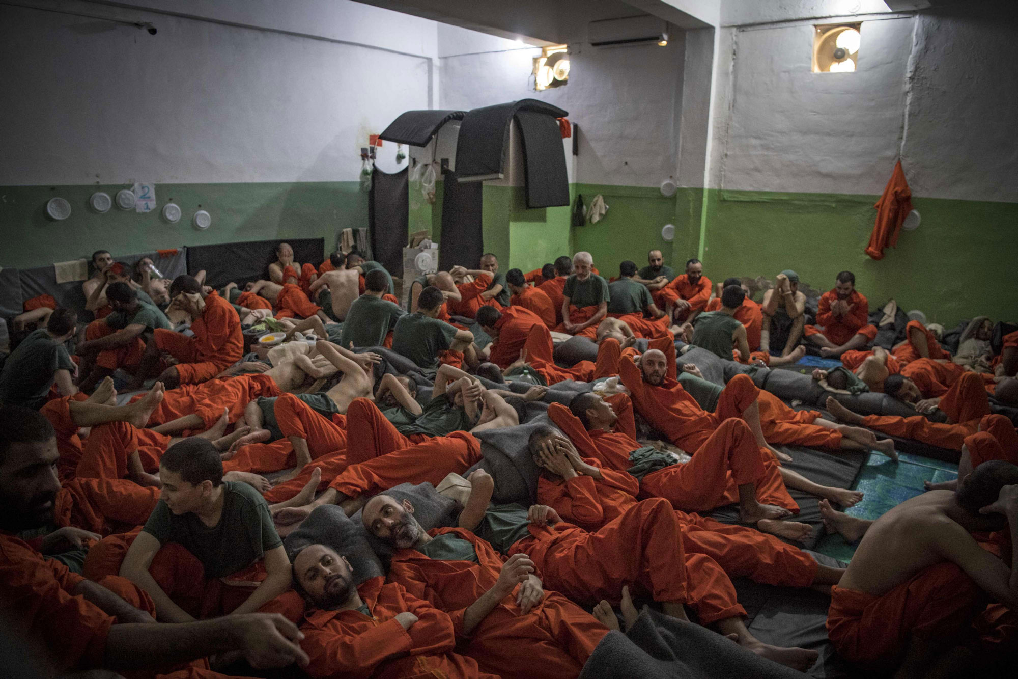 كورونا يتربص بالسجناء في العراق وسوريا ومن ضمنهم مئات الارهابيين