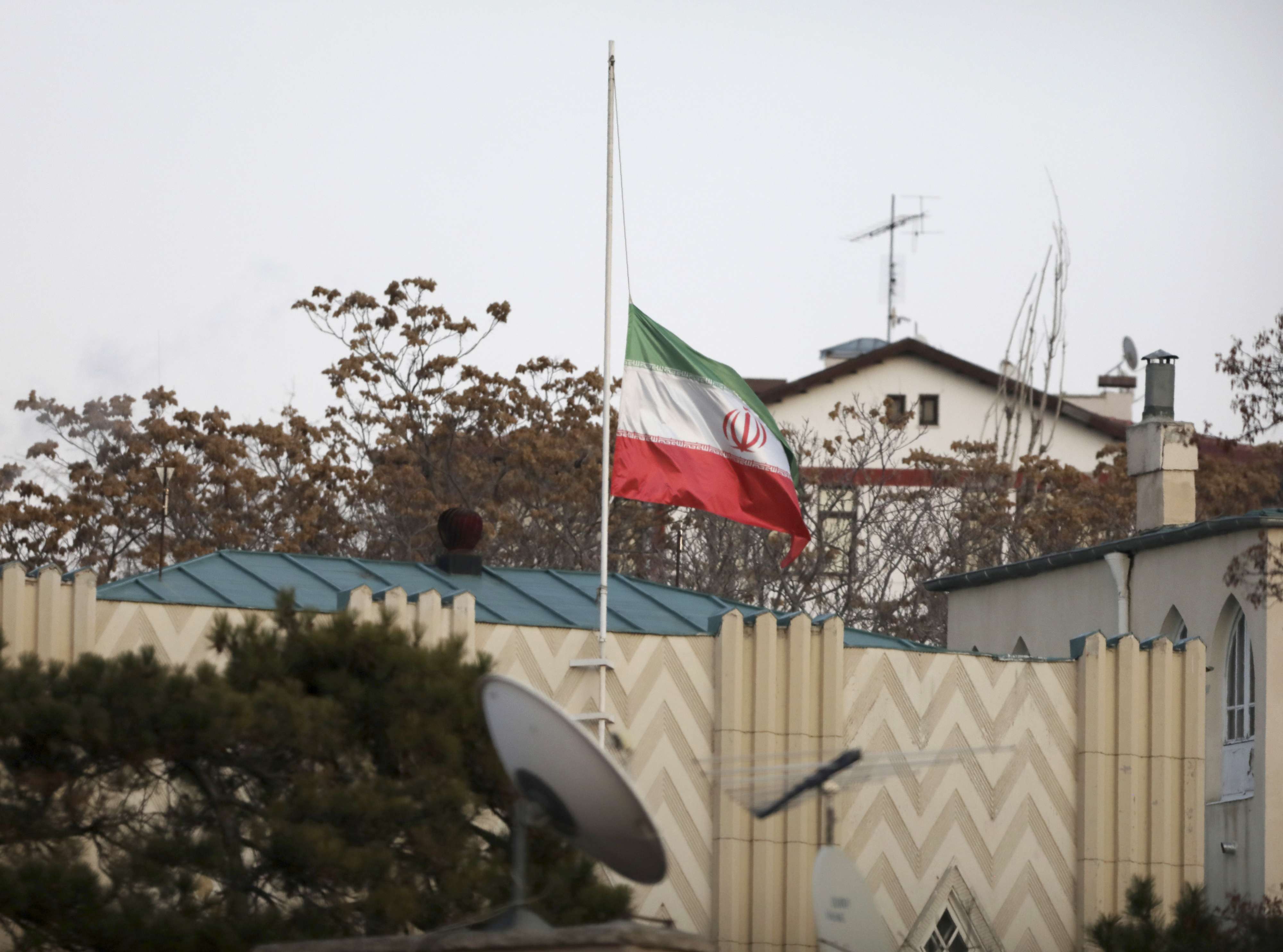 السفارات الايرانية في الخارج تحولت الى قواعد لاغتيال المعارضين في الخارج