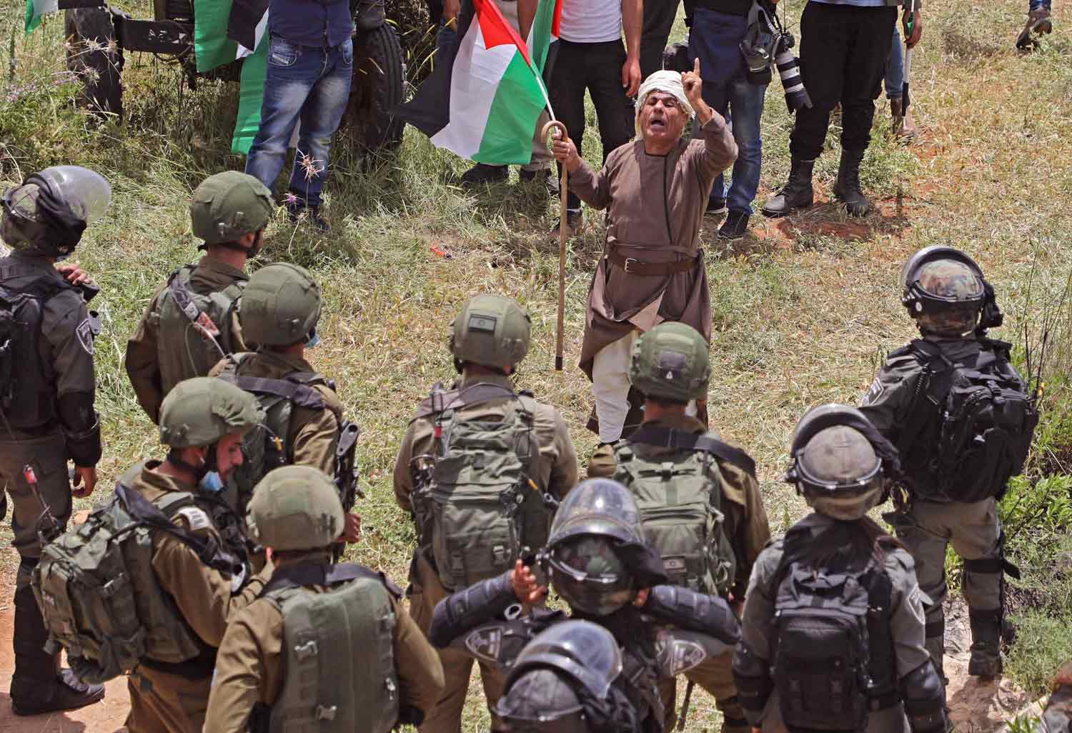 جيش الاحتلال يستعد لمواجهة مع الفلسطينيين 