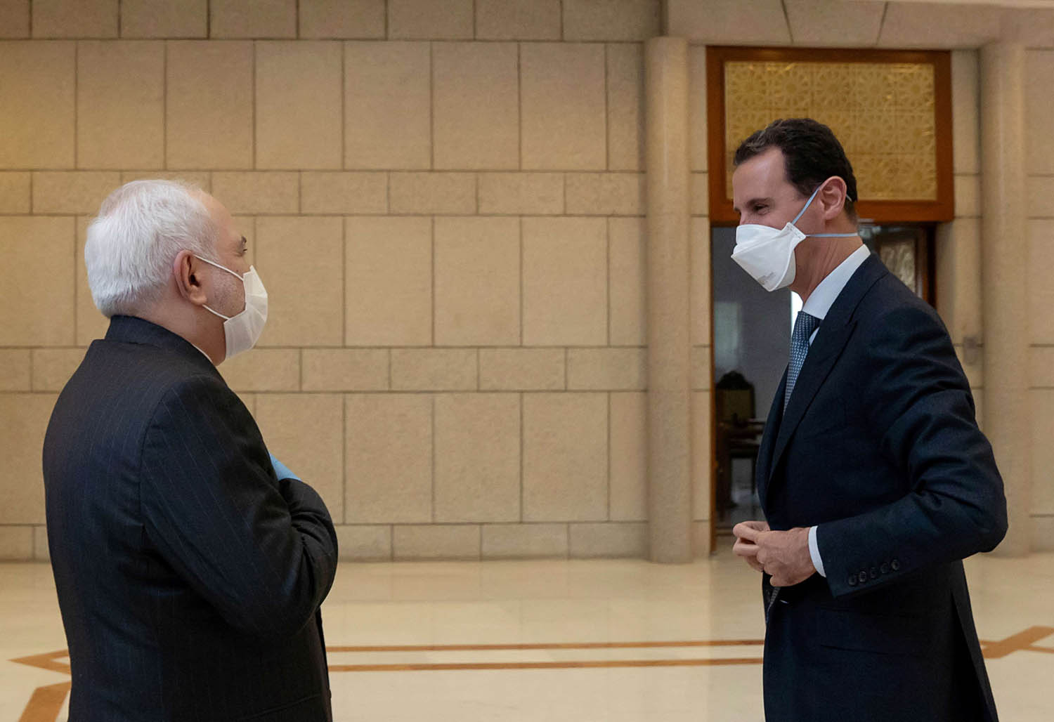 الرئيس السوري بشار الأسد يستقبل وزير الخارجية الإيراني محمد جواد ظريف
