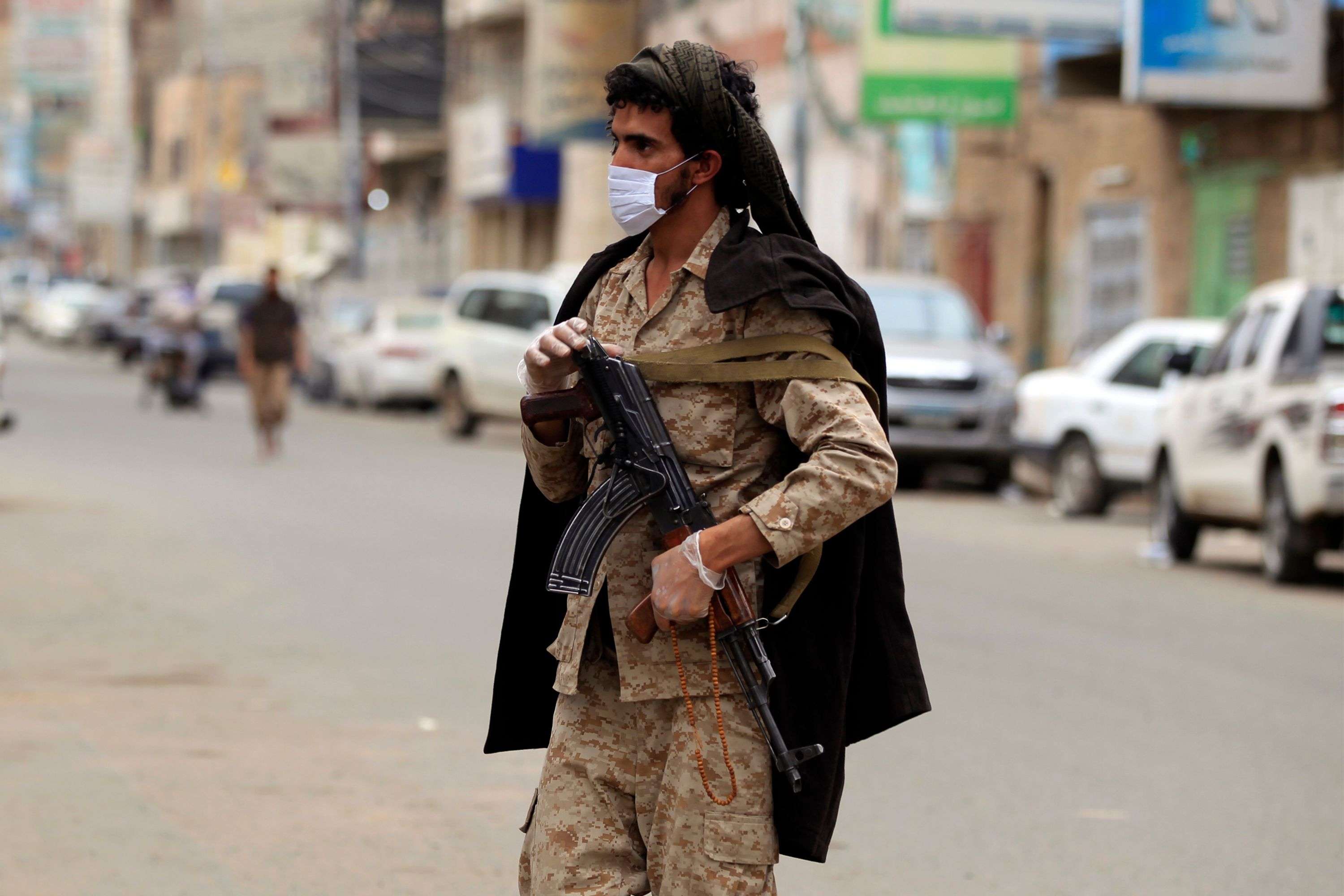 الحوثيون أعلنوا عن إصابتين فقط ووفاة واحدة