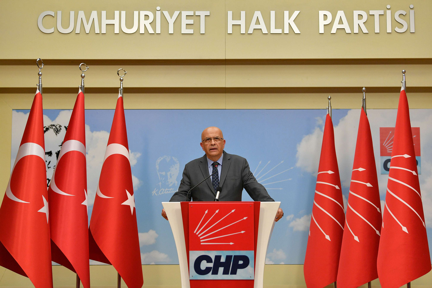 تضييق أردوغان يطال موسى فارس أوغوللاري من حزب الشعوب الديمقراطي المؤيد للأكراد