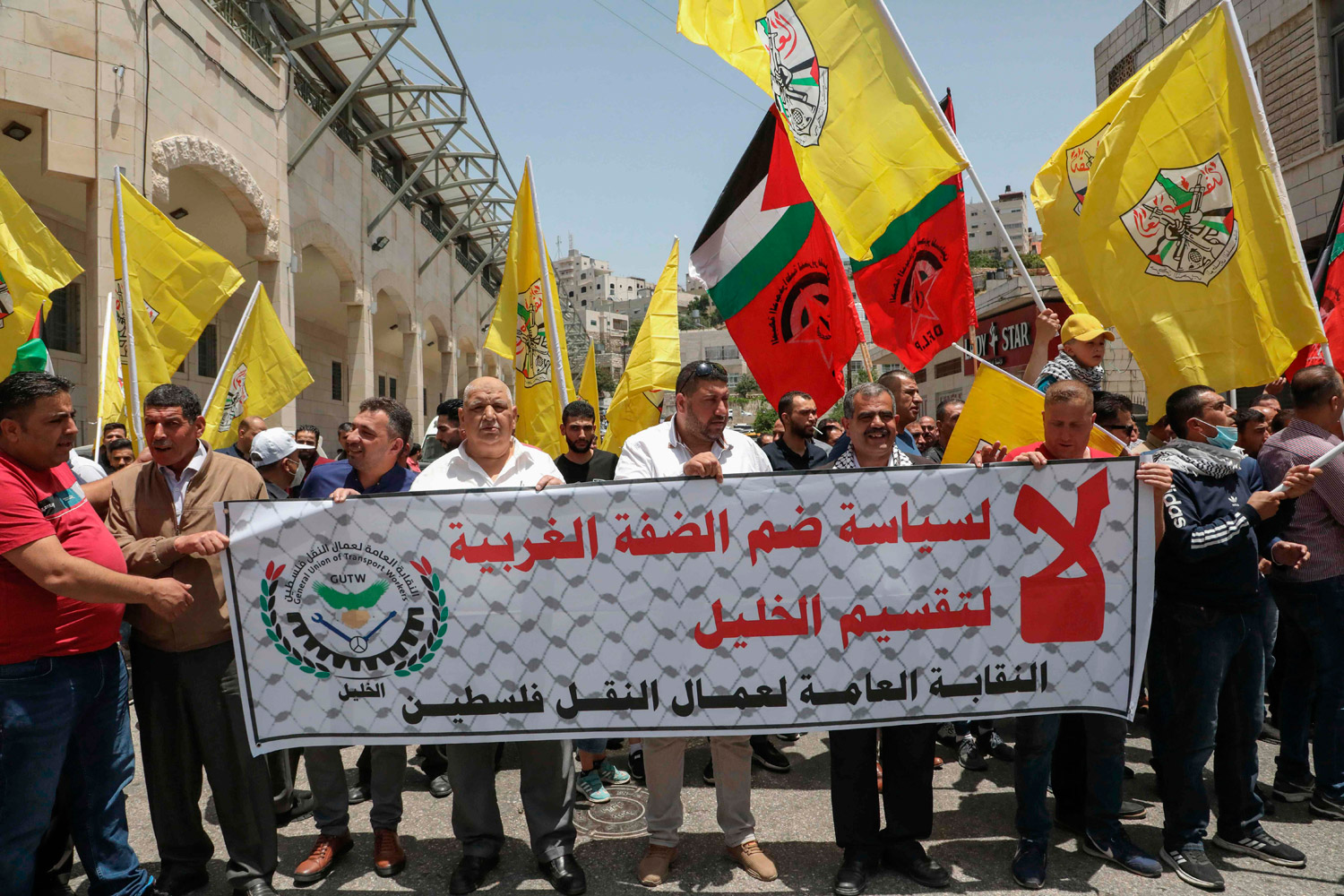 احتجاجات الفلسطينيين تتزايد مع قرب تنفيذ نتنياهو وعوده