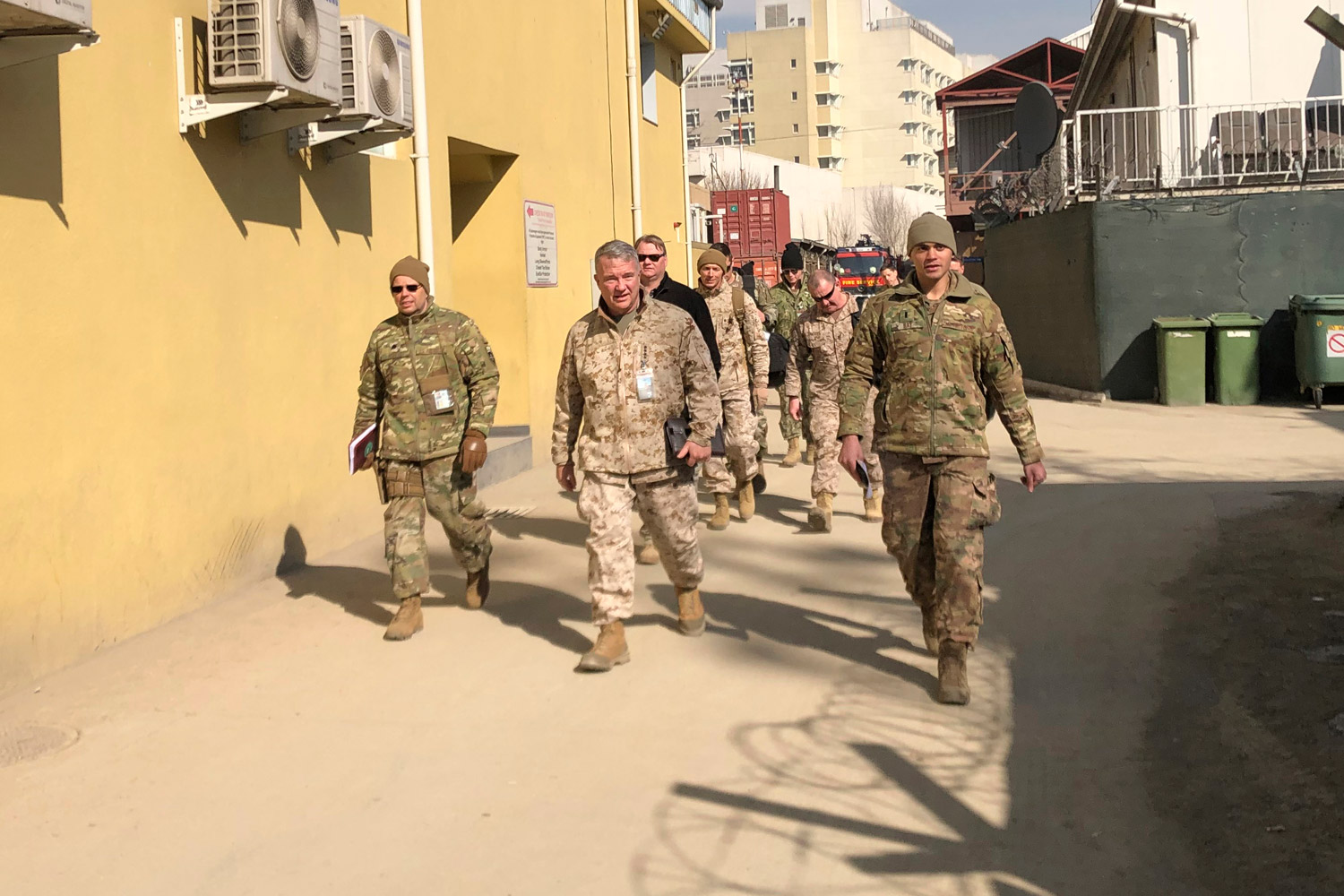 8600 جندي أميركي سيغادرون أفغانستان حسب الاتفاق 