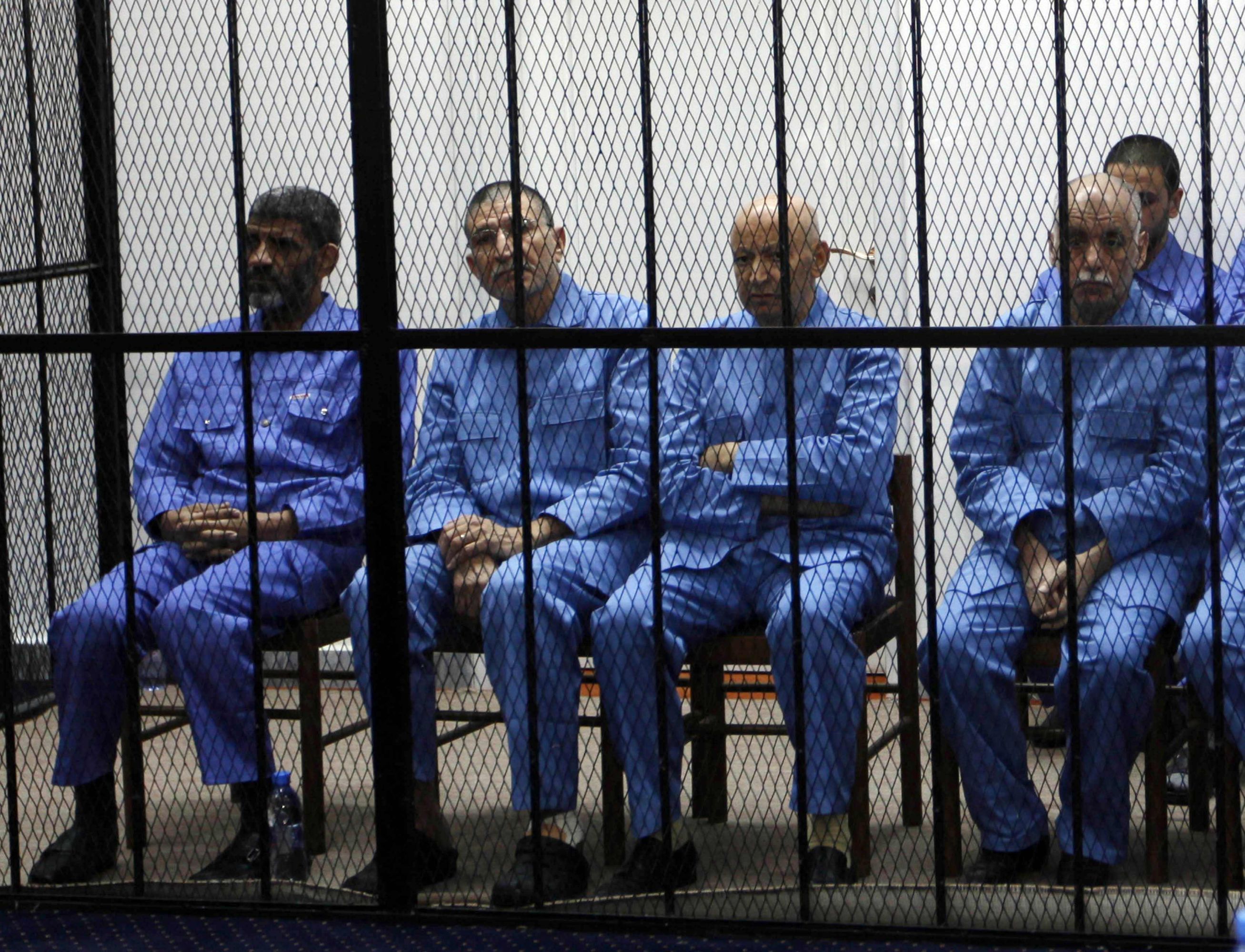 قيادات في النظام السابق بينهم رئيس المخابرات تورطوا في تعذيب معارضين لحكم القذافي