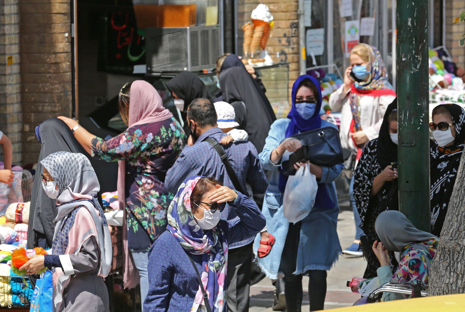 تناقض السلطات الإيرانية حول حصيلة المتضررين من الوباء